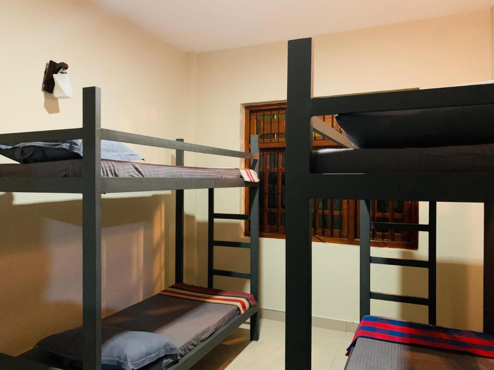 4-Bed Mixed Dormitory Room photo 3