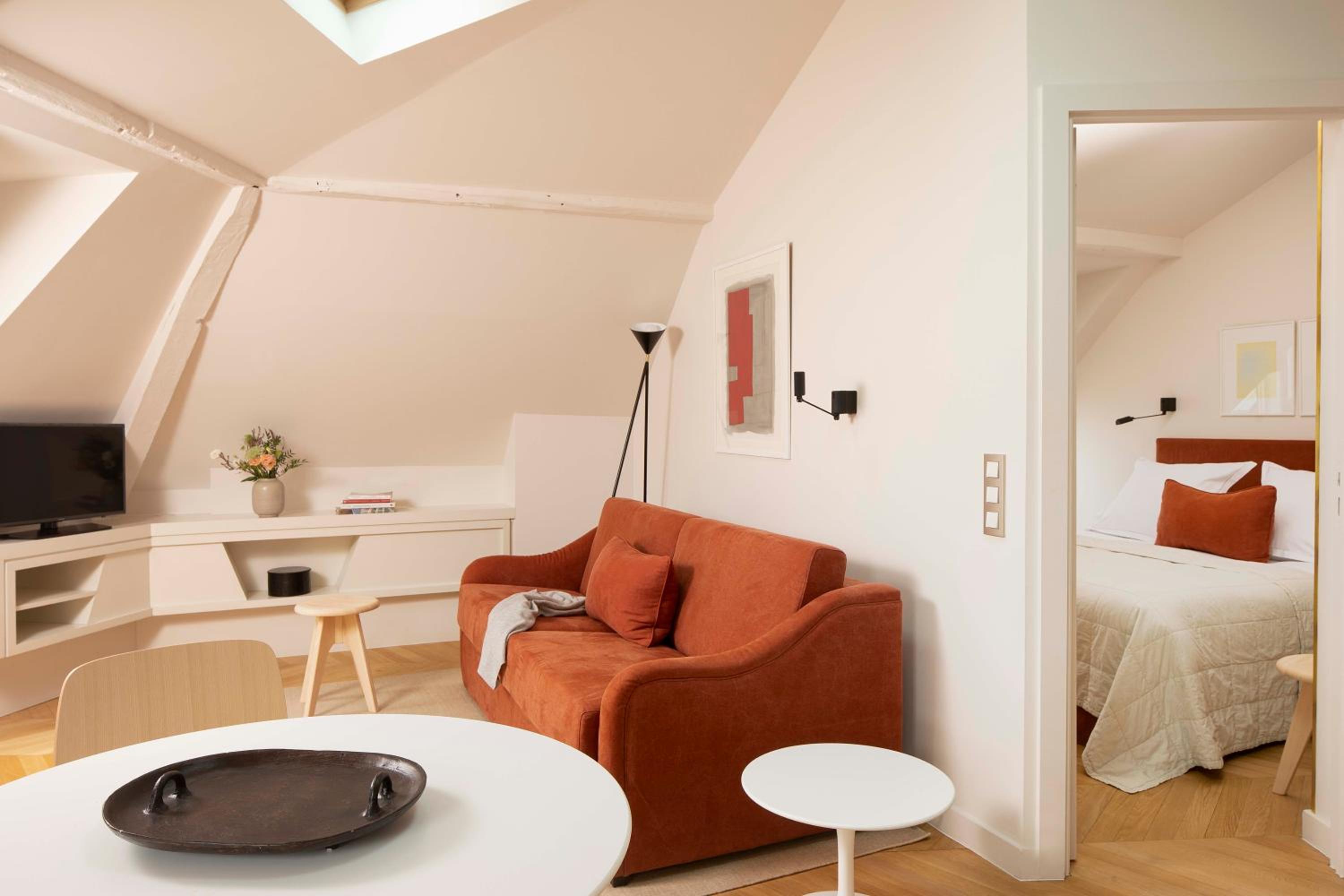 Suite Apartment thumbnail 5