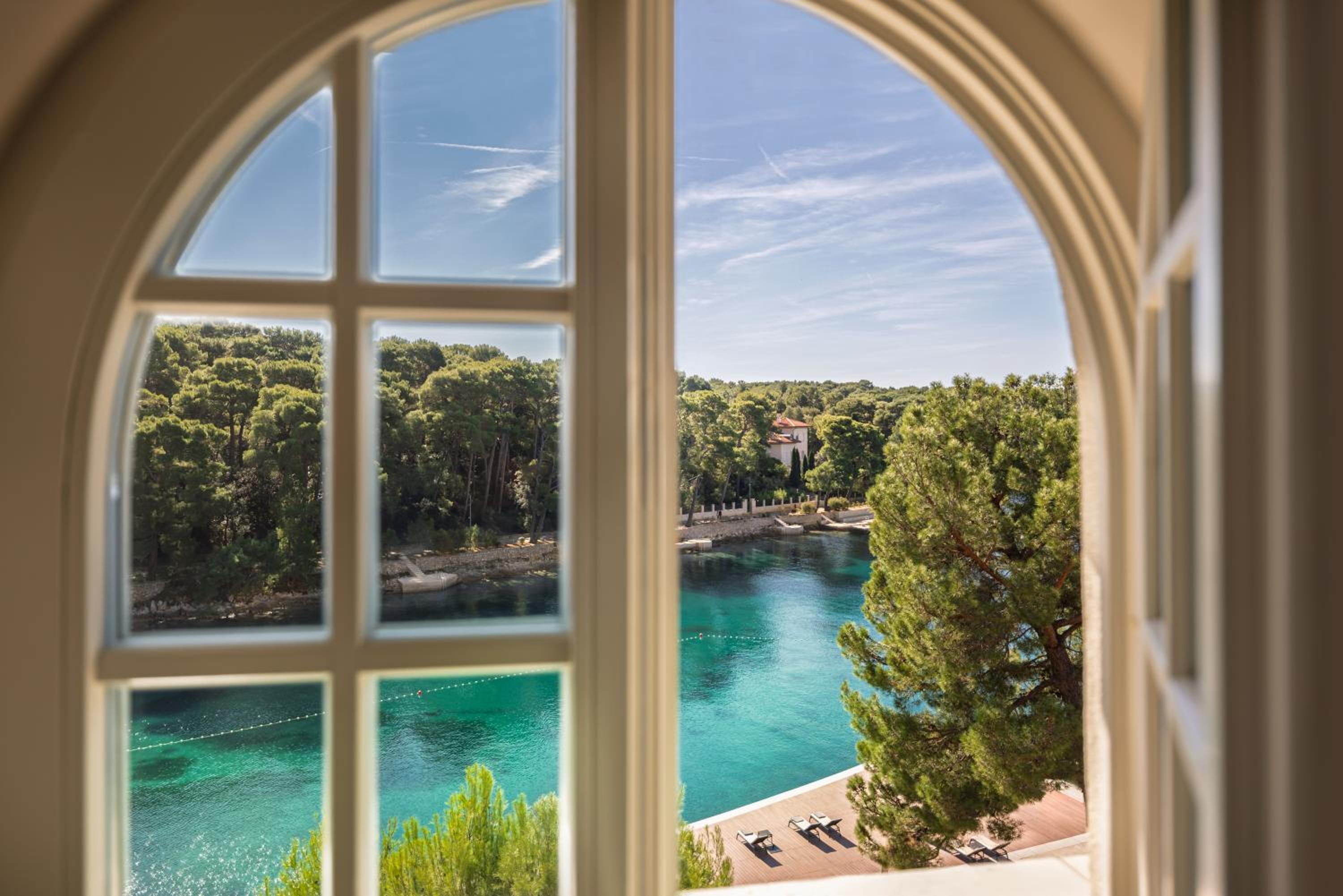Alhambra Suite with Sea View photo 2
