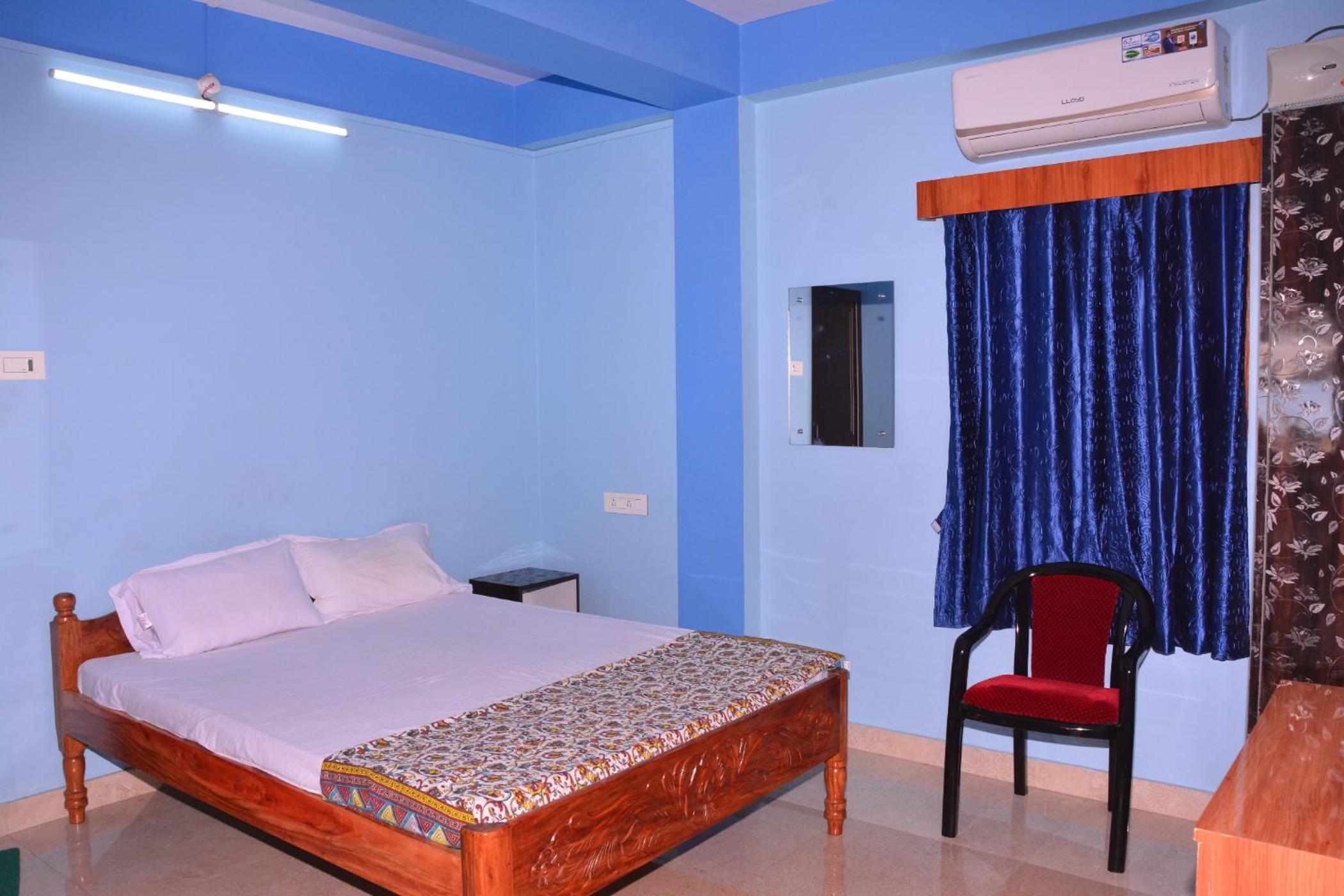 Deluxe Double Room with Bath photo 1