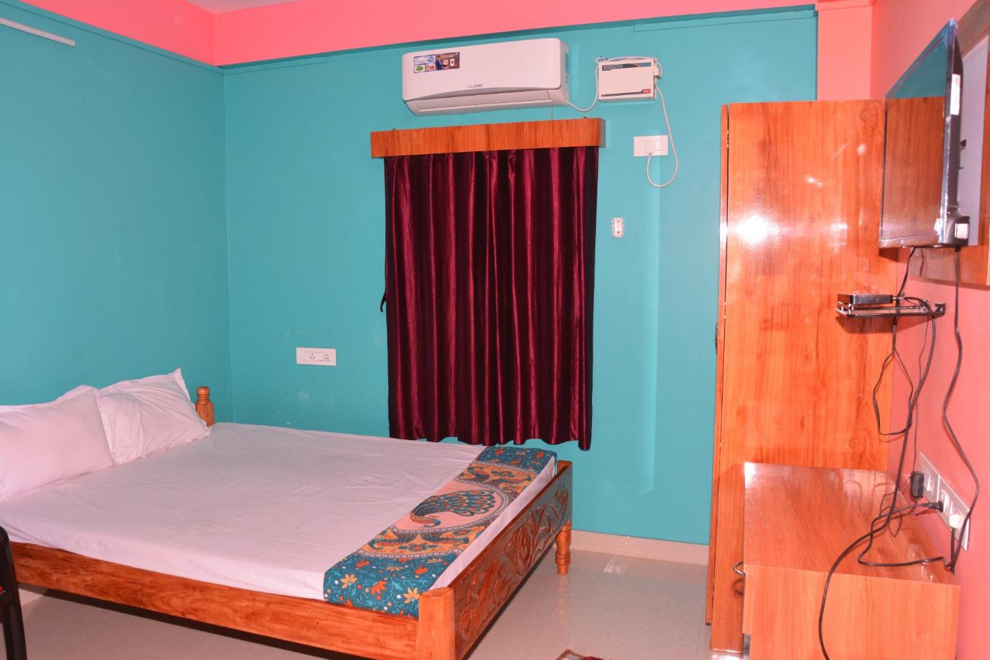 Economy Double Room photo 1