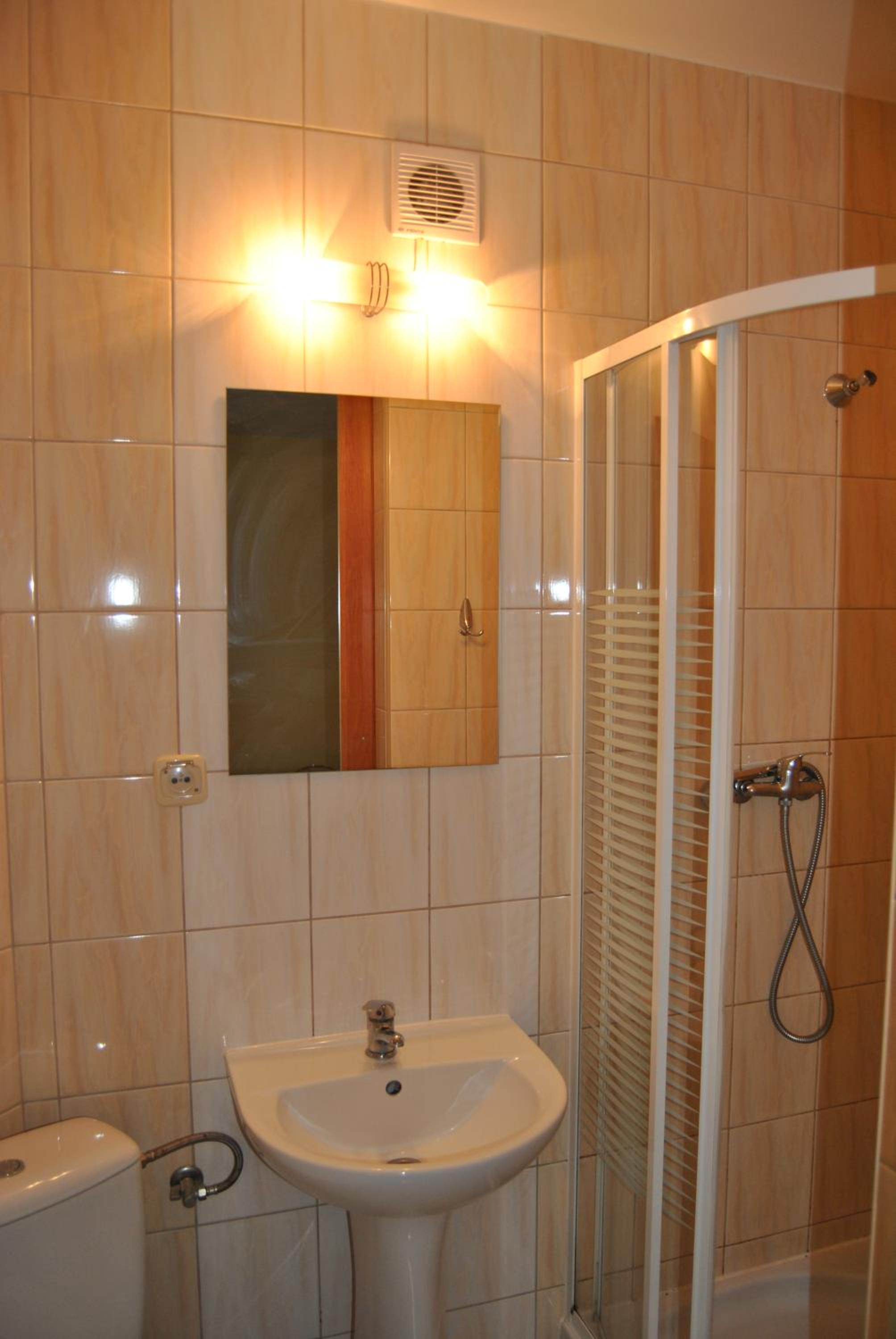 Double Room - Photo 7