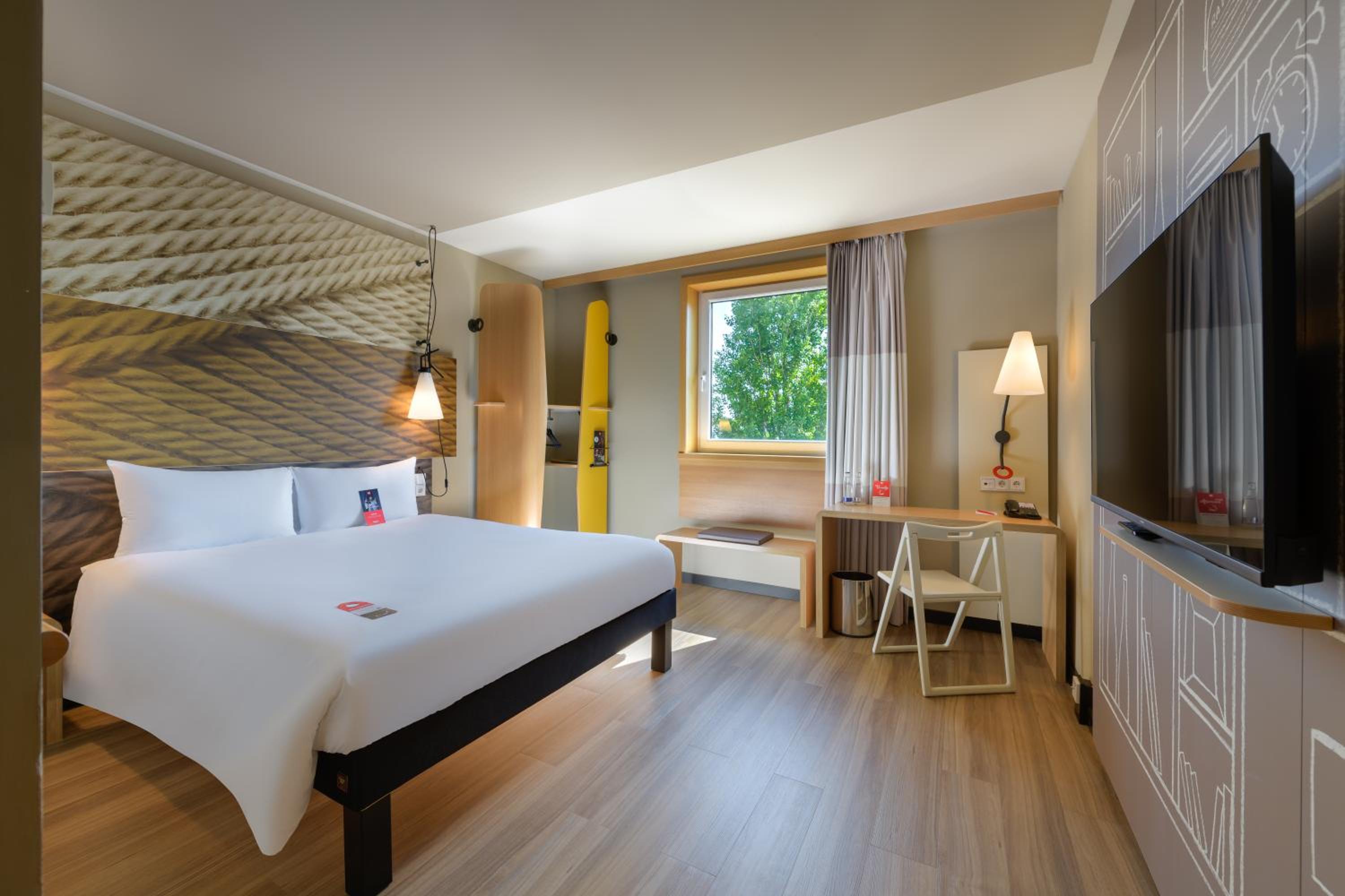 Double Room - Disability Access - Photo 5