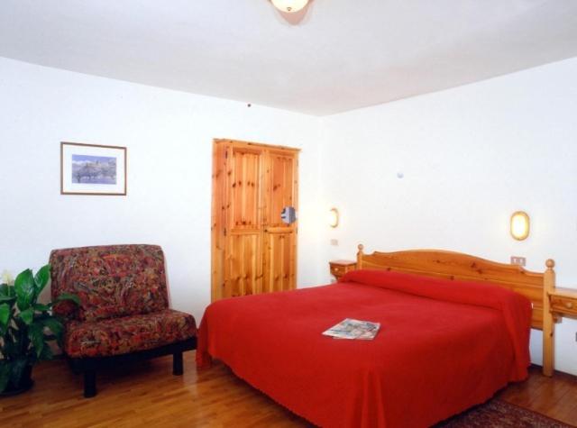 Double or Twin Room photo 3