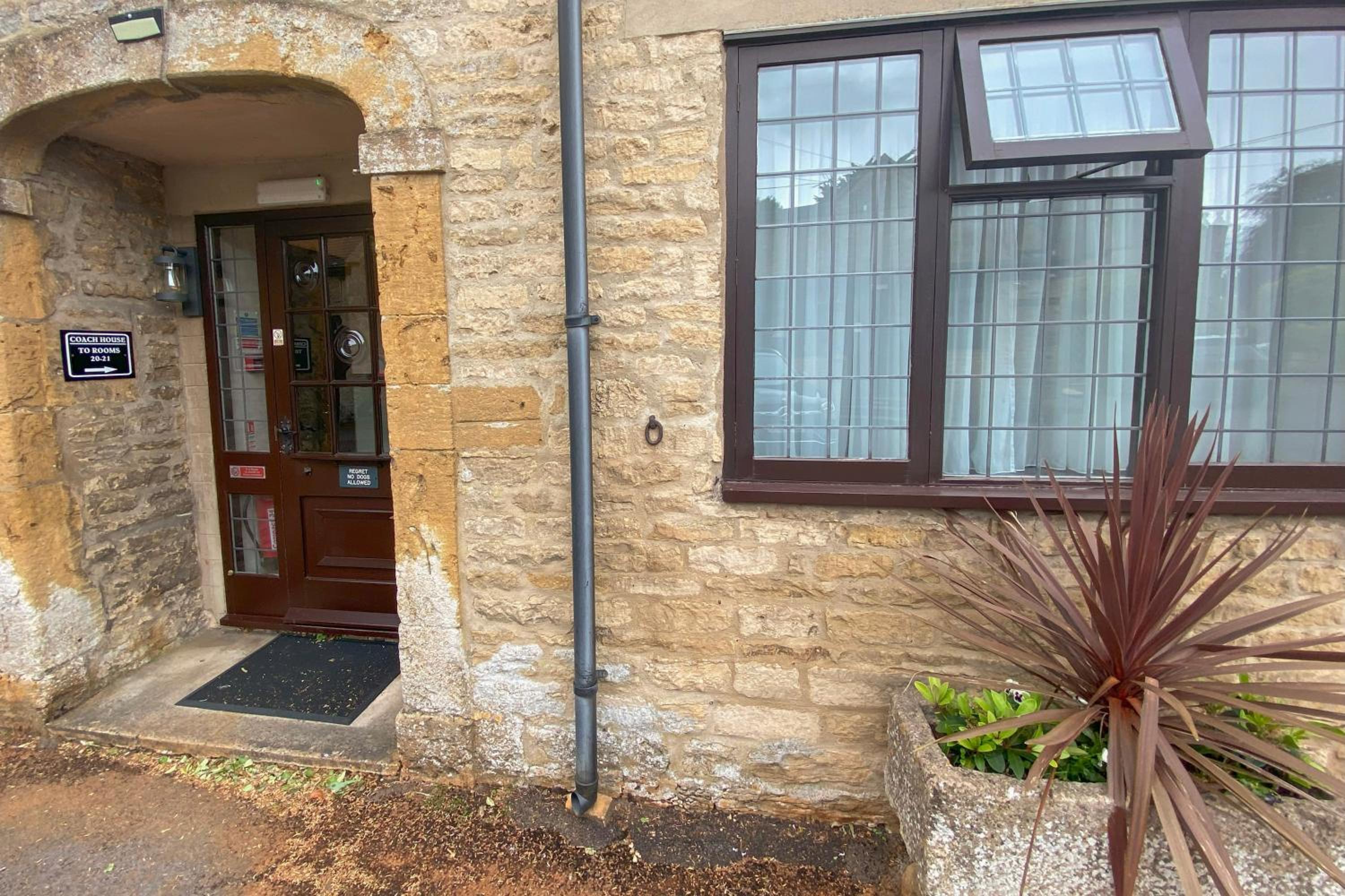 Room 20, standard Twin/double, Coach House