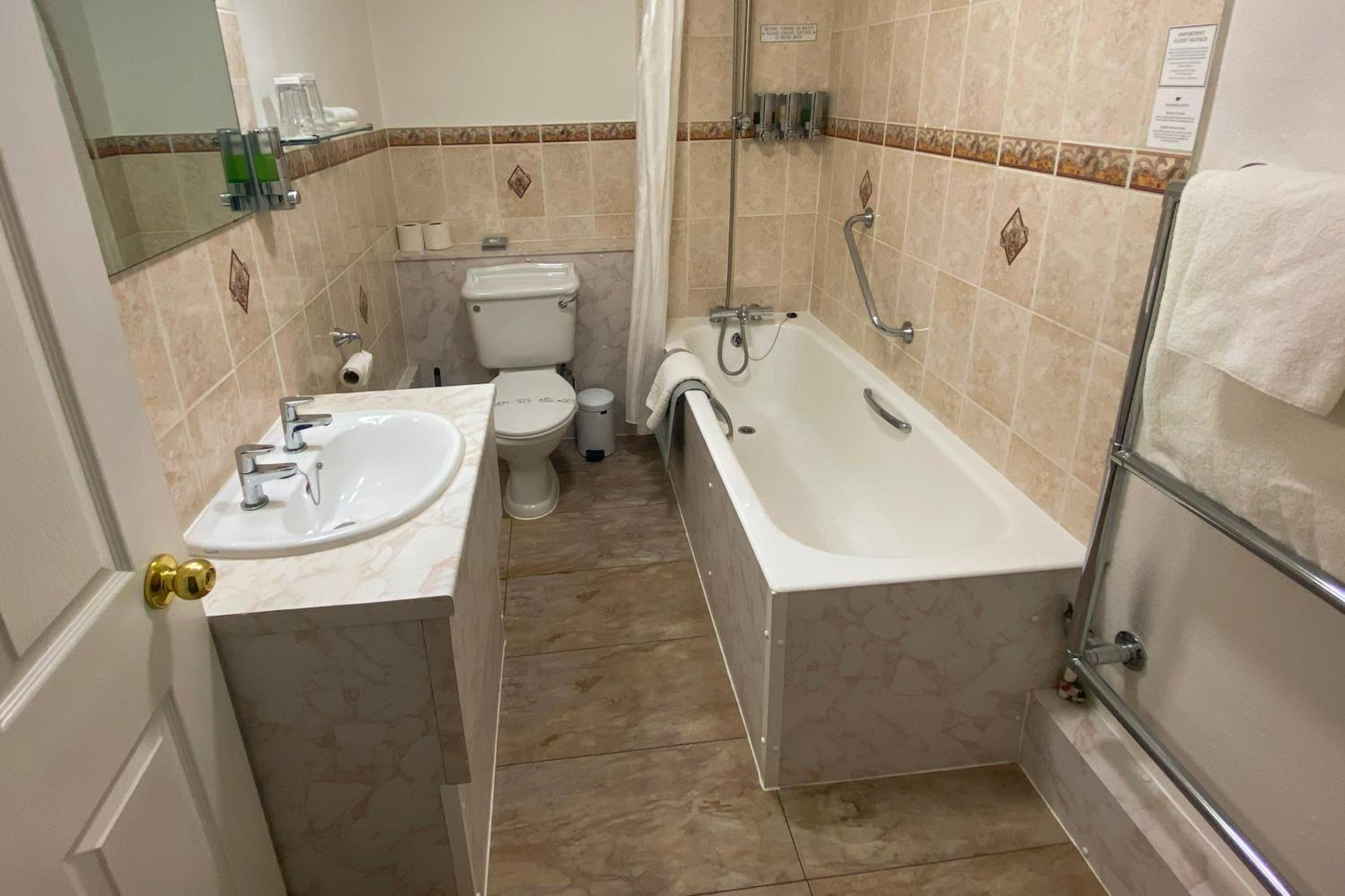 Room 20 - Standard Twin/Double - Coach House - Ground Floor