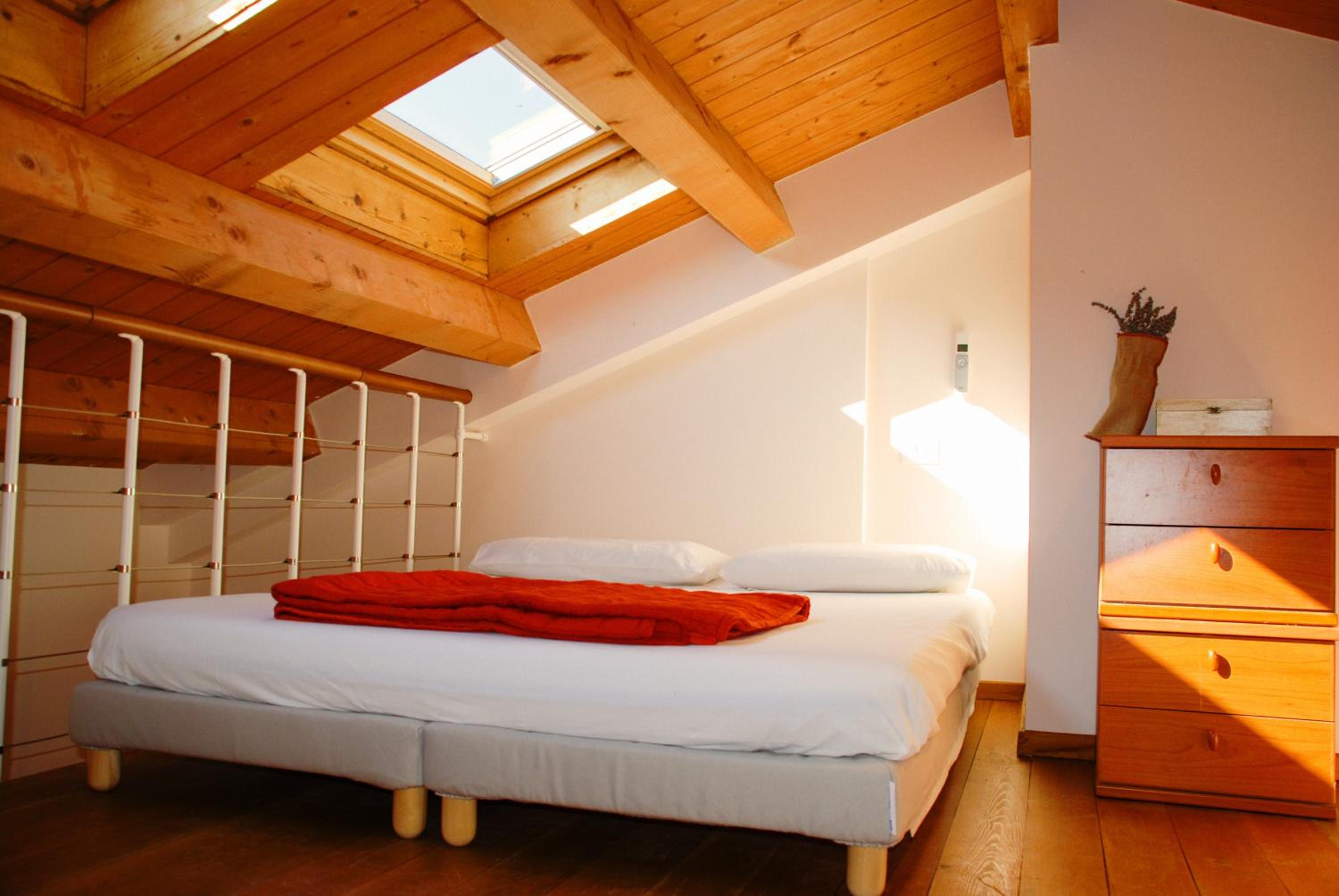 Apartment - Split Level photo 1