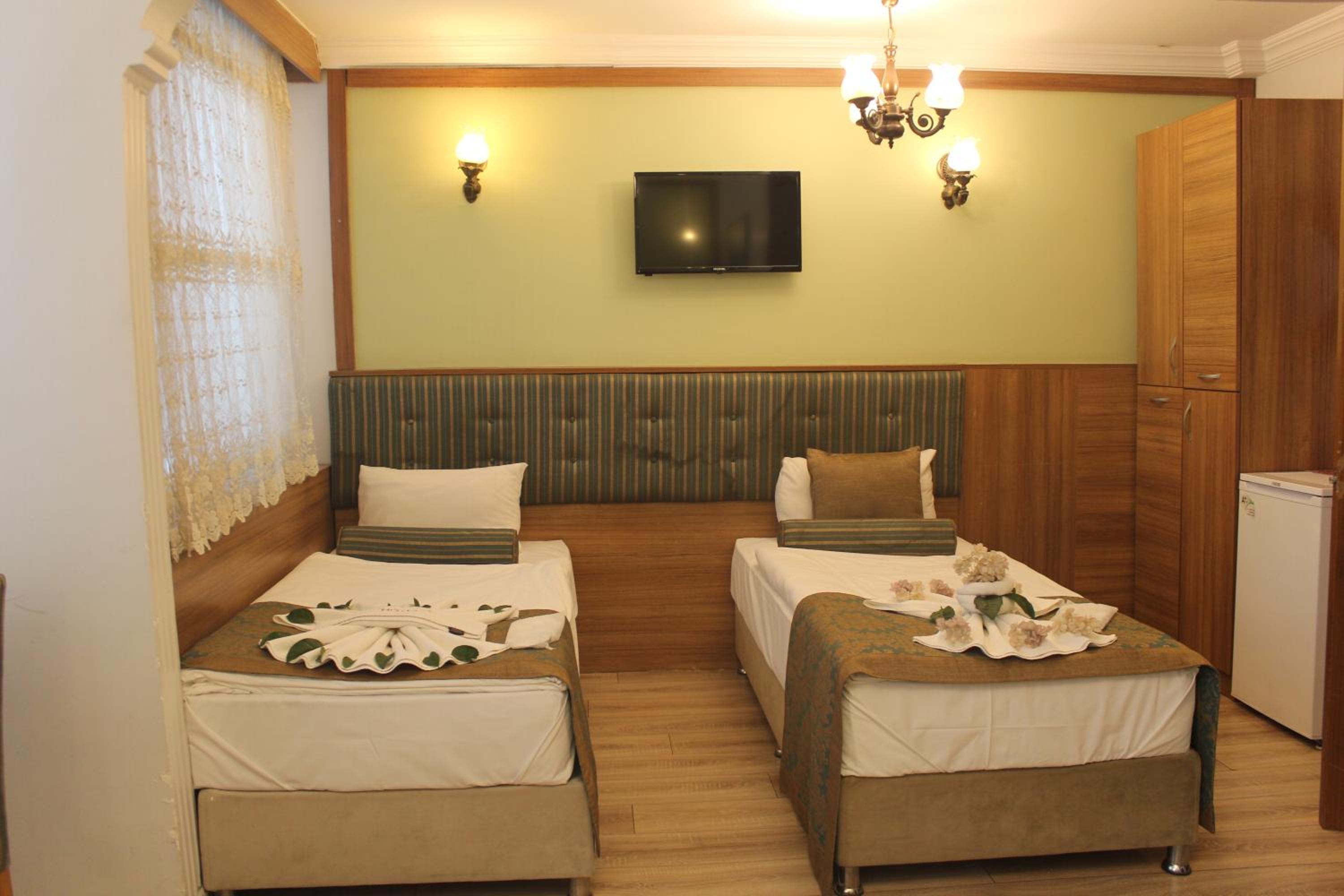 Standard Twin Room photo 3