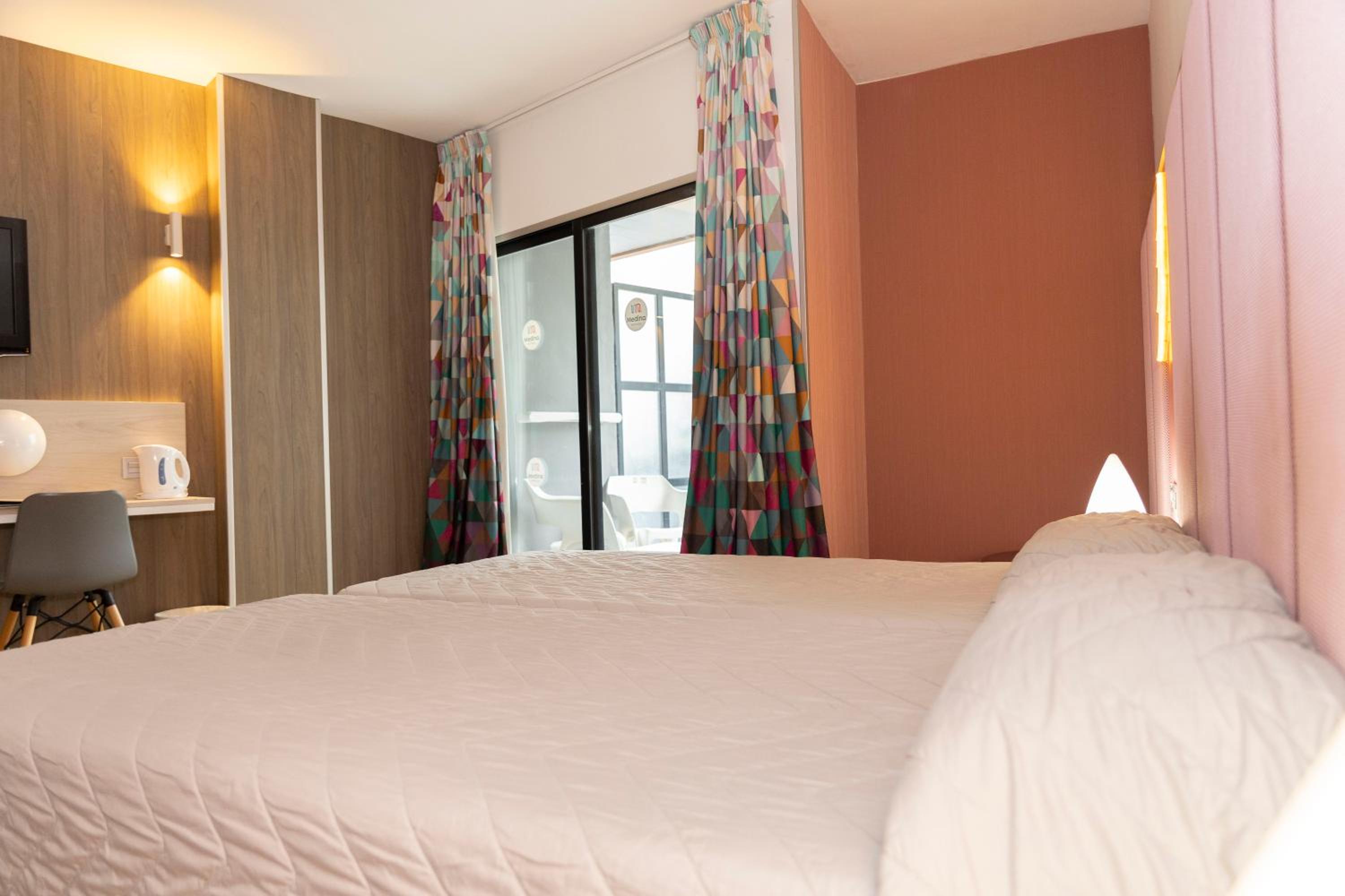 Junior Suite (1 Adult + 2 Children)