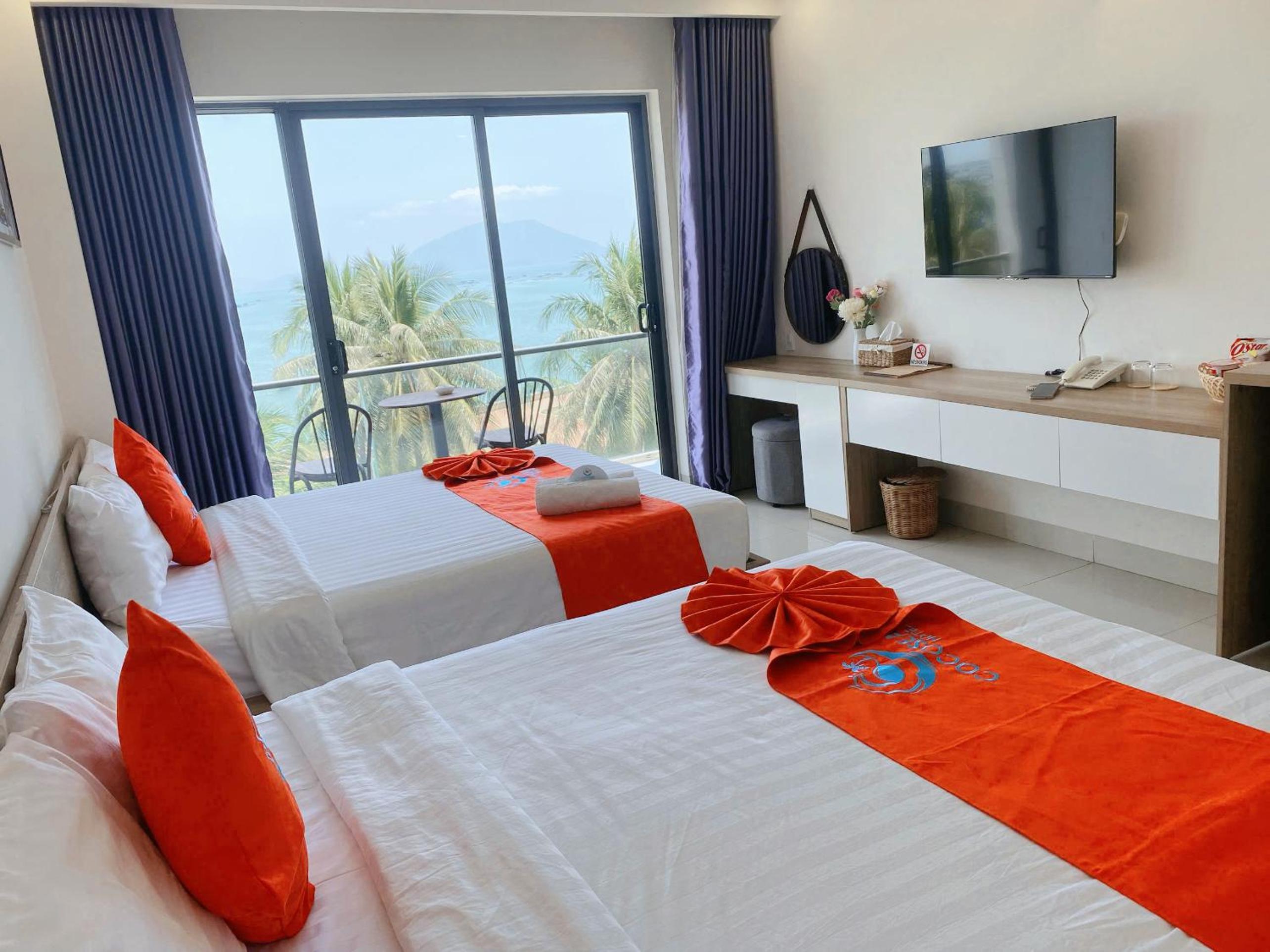 Standard Twin Room with Sea View photo 3