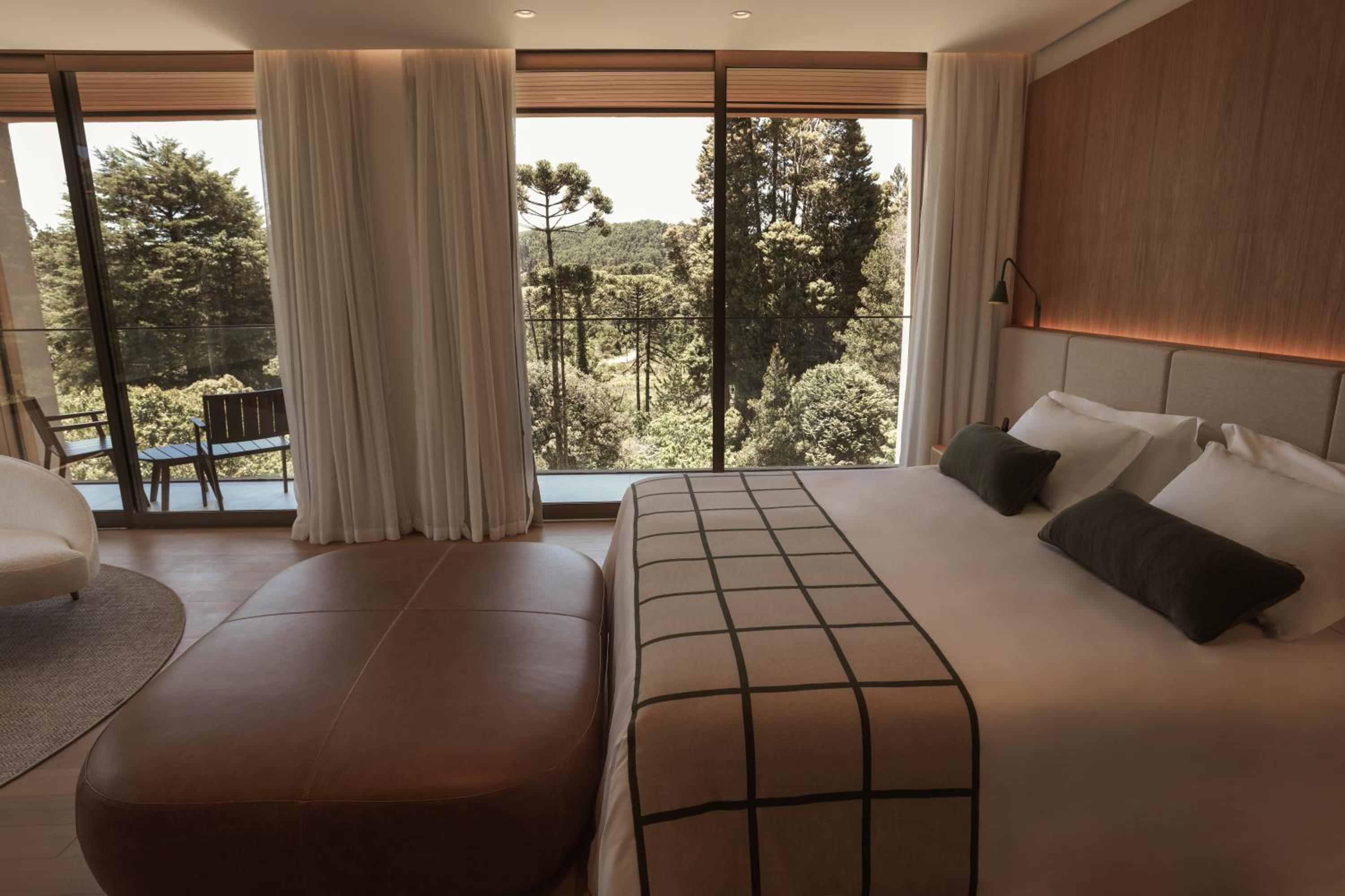 Suite with Garden View