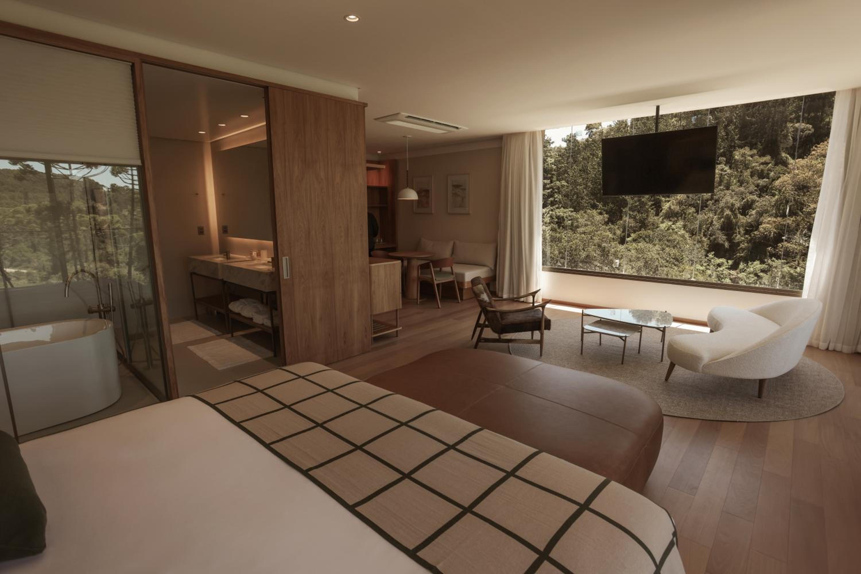 Suite with Garden View