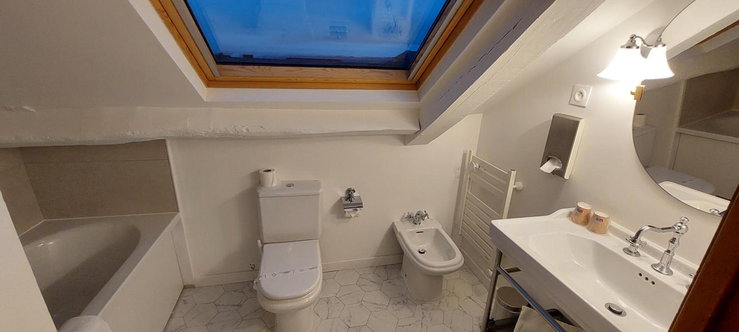 Economy Double Room - Photo 1