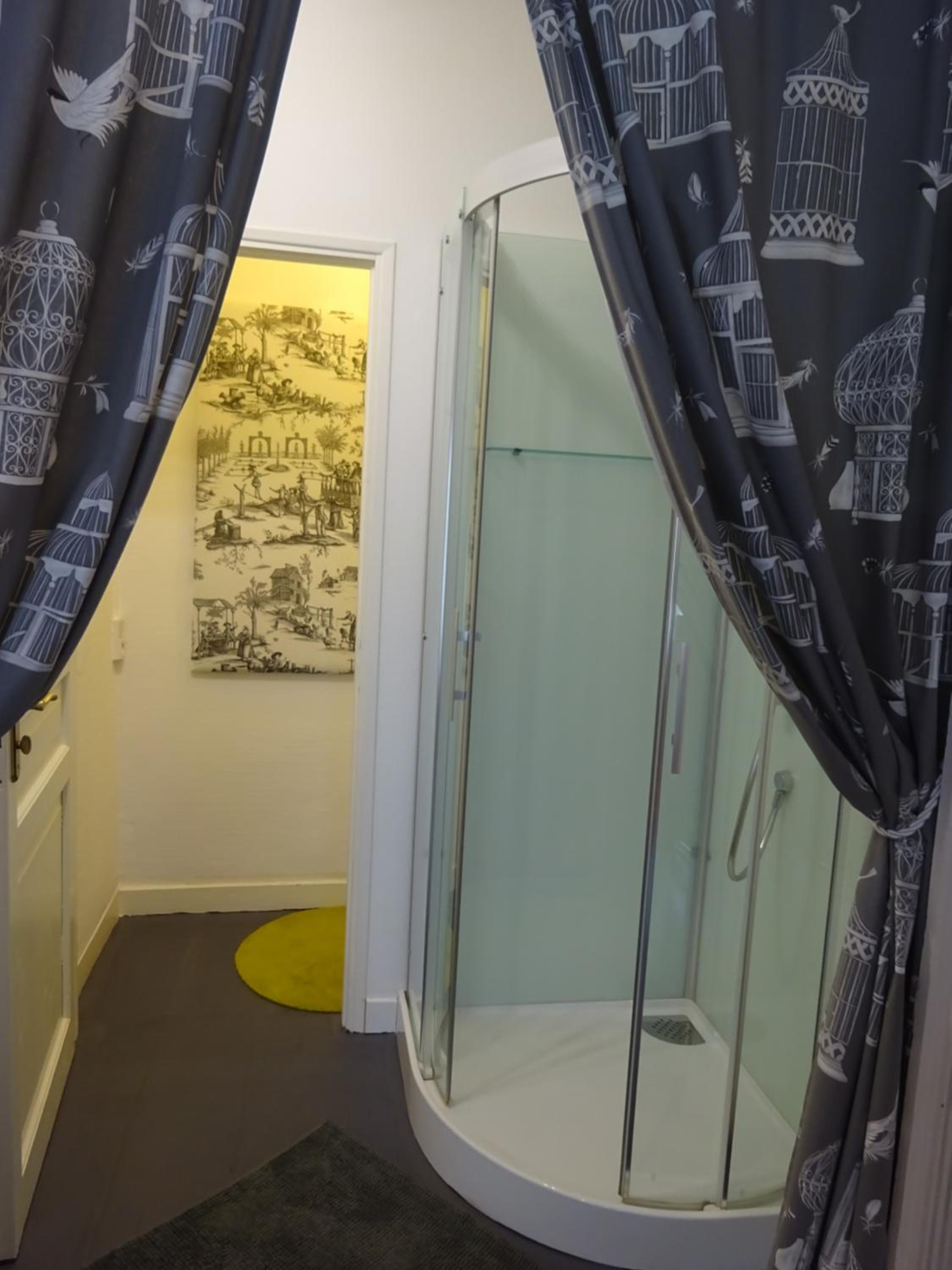 Twin Room - Photo 3