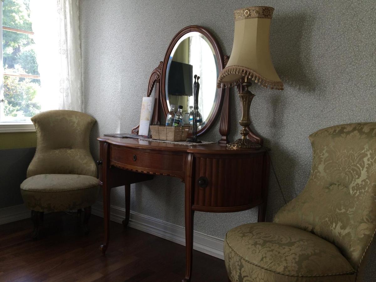 Large Double Room photo 2