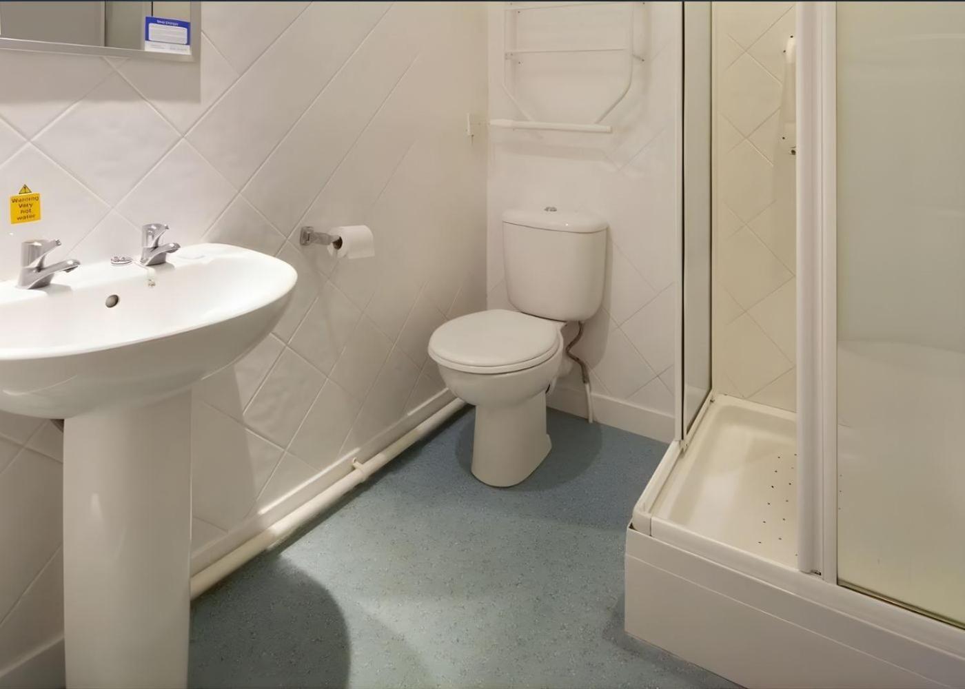 Single Room photo 2