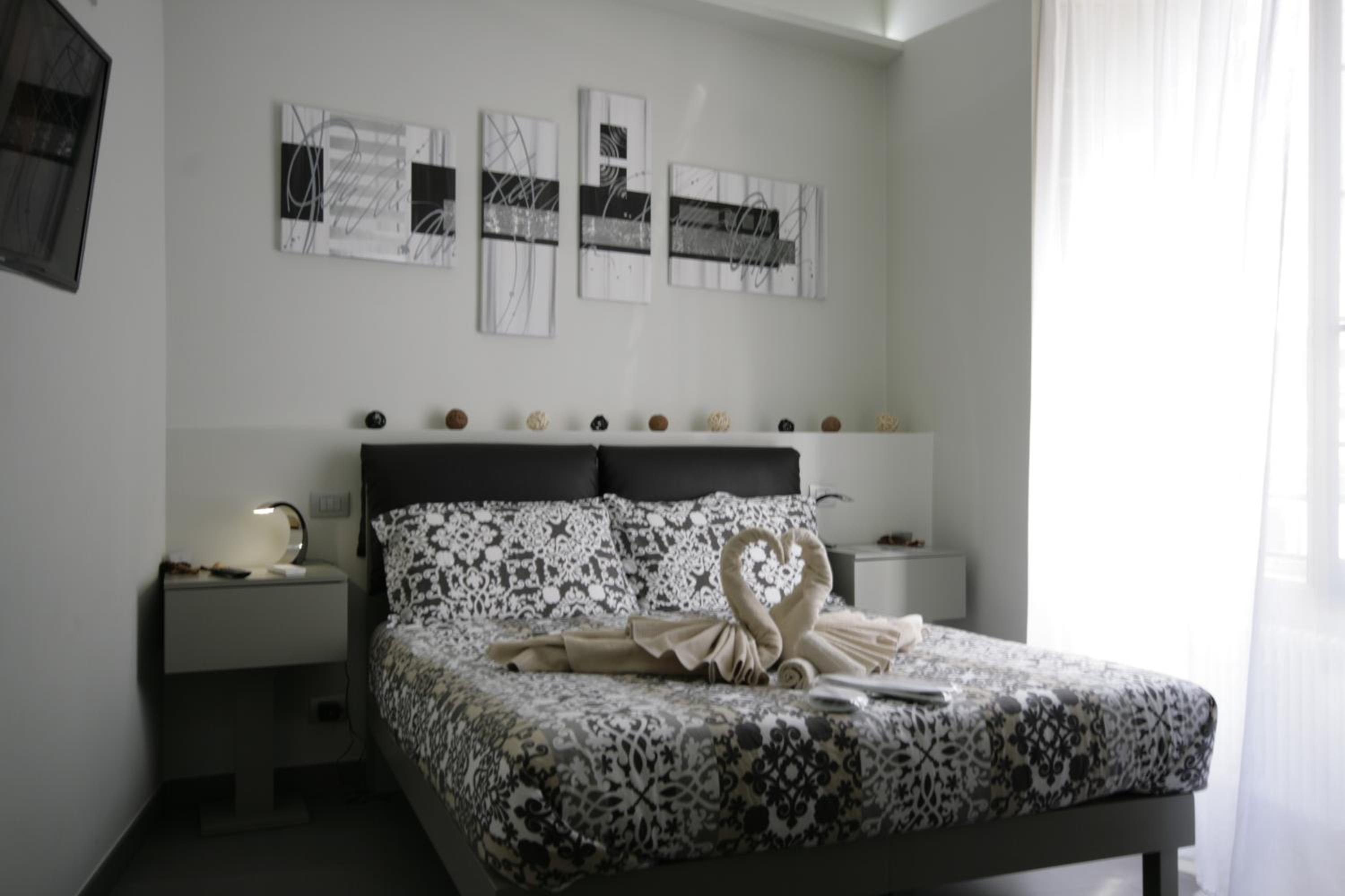 Double Room with Private Bathroom photo 1