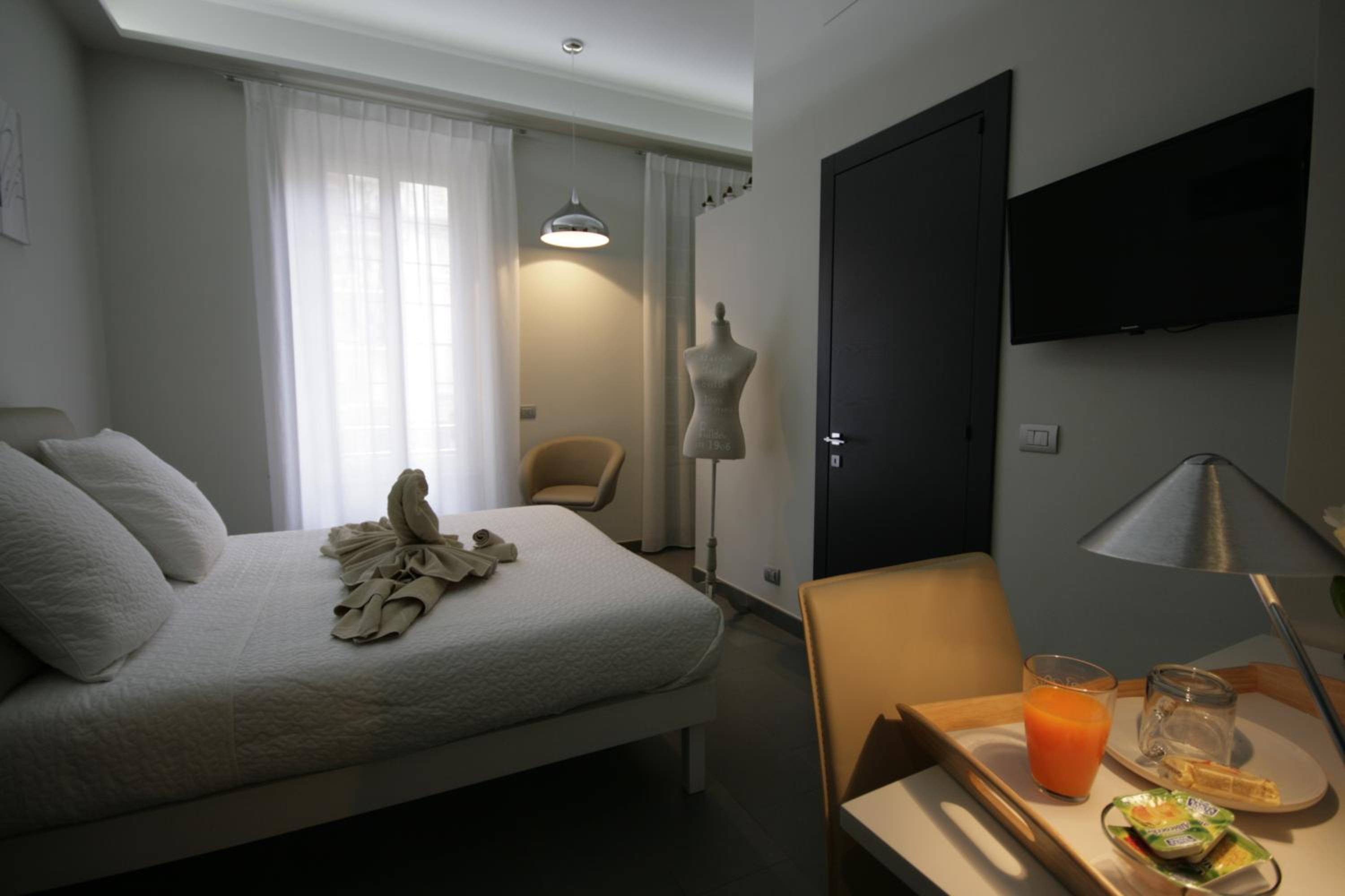 Double or Twin Room with Private Bathroom photo 1