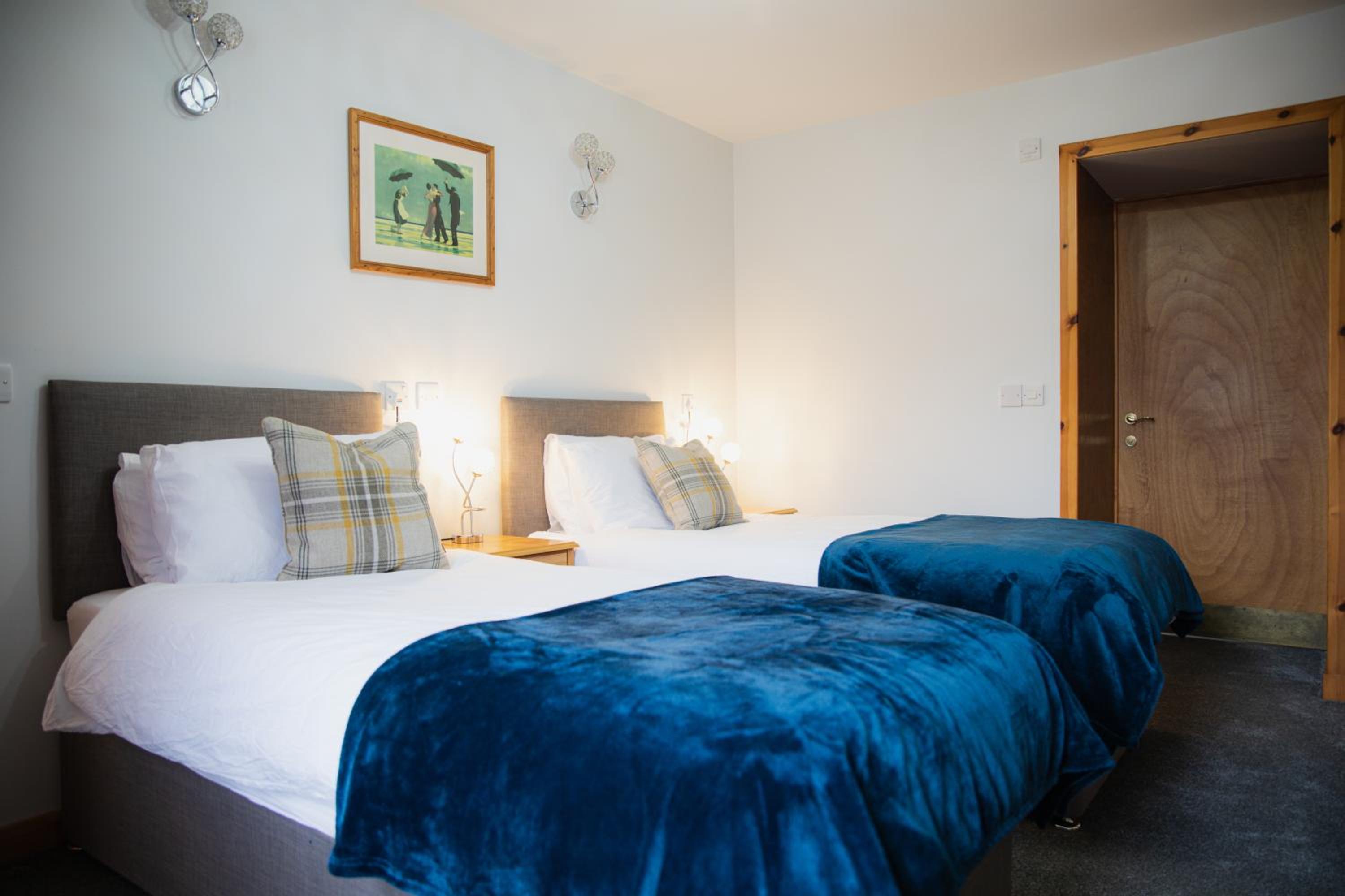 Large Double or Twin Room