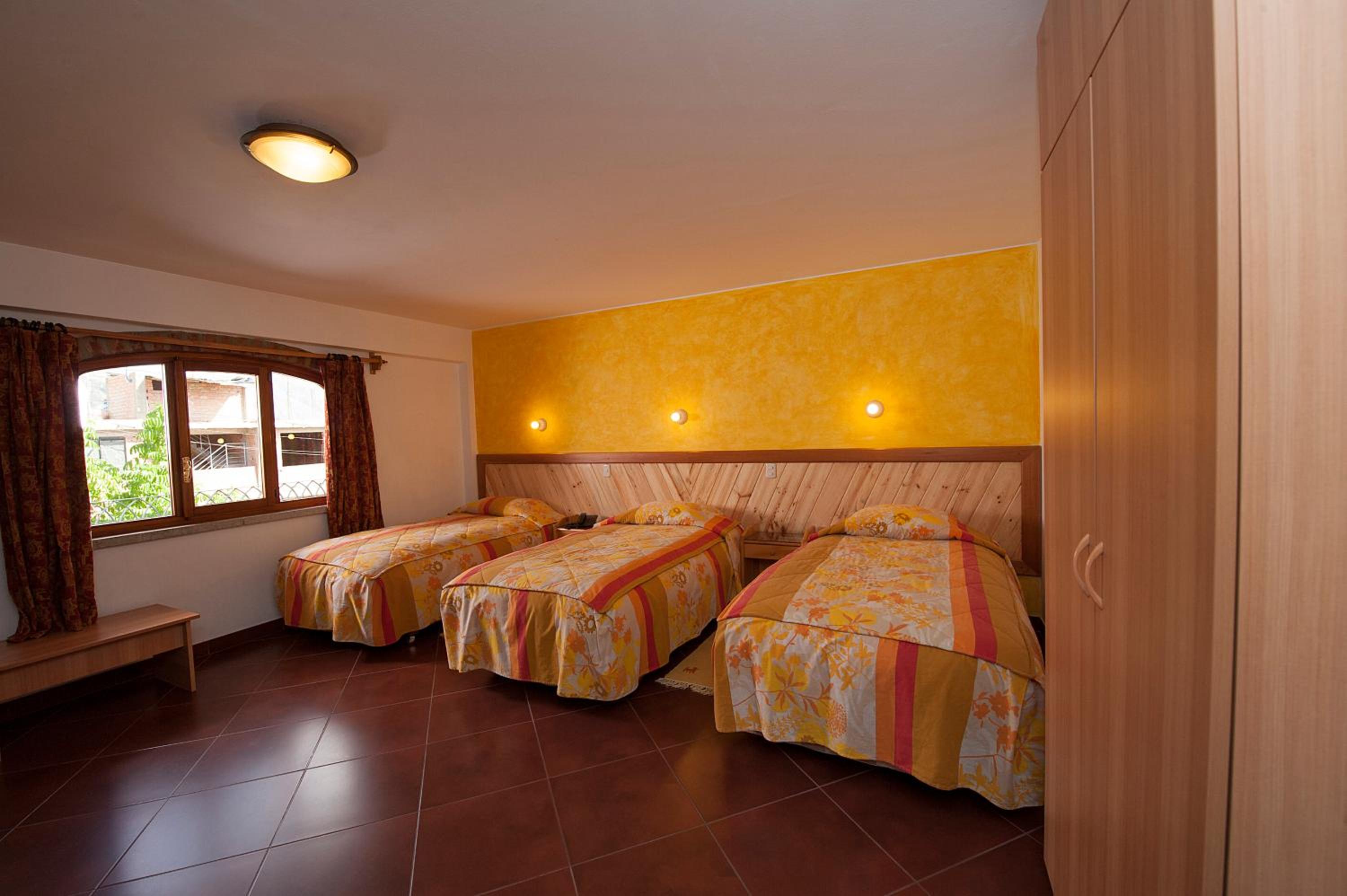 Quadruple Room photo 2