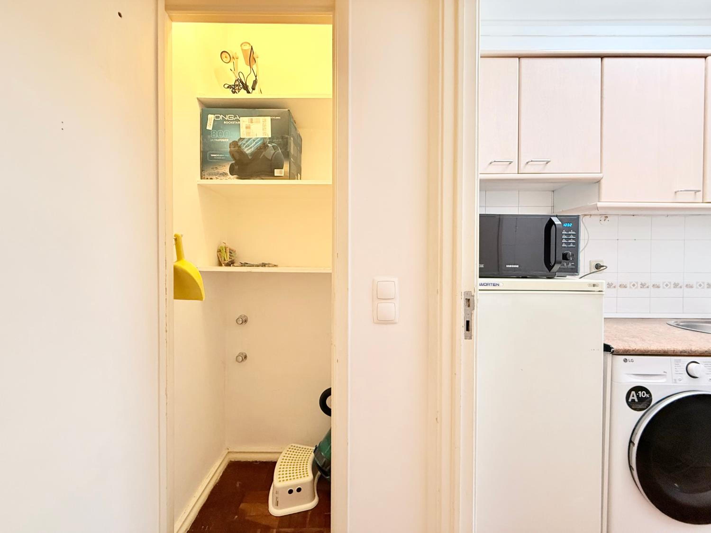 Apartment photo 2