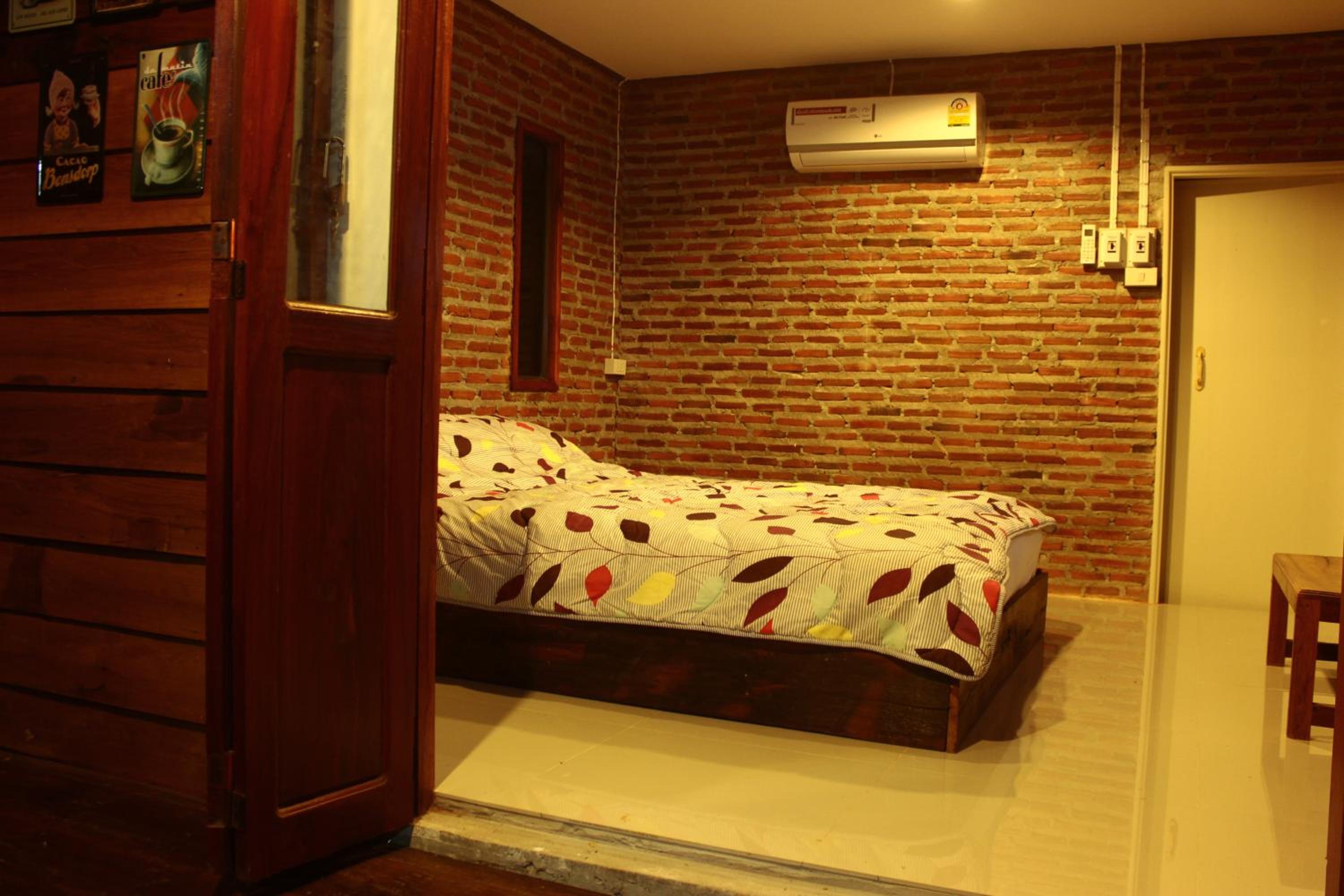 Queen Room with Garden View photo 3