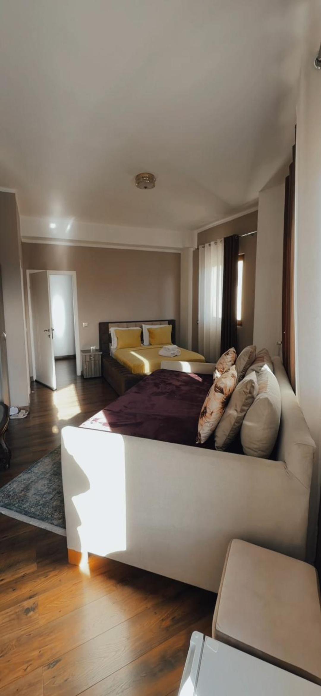 Suite with Lake View photo 3
