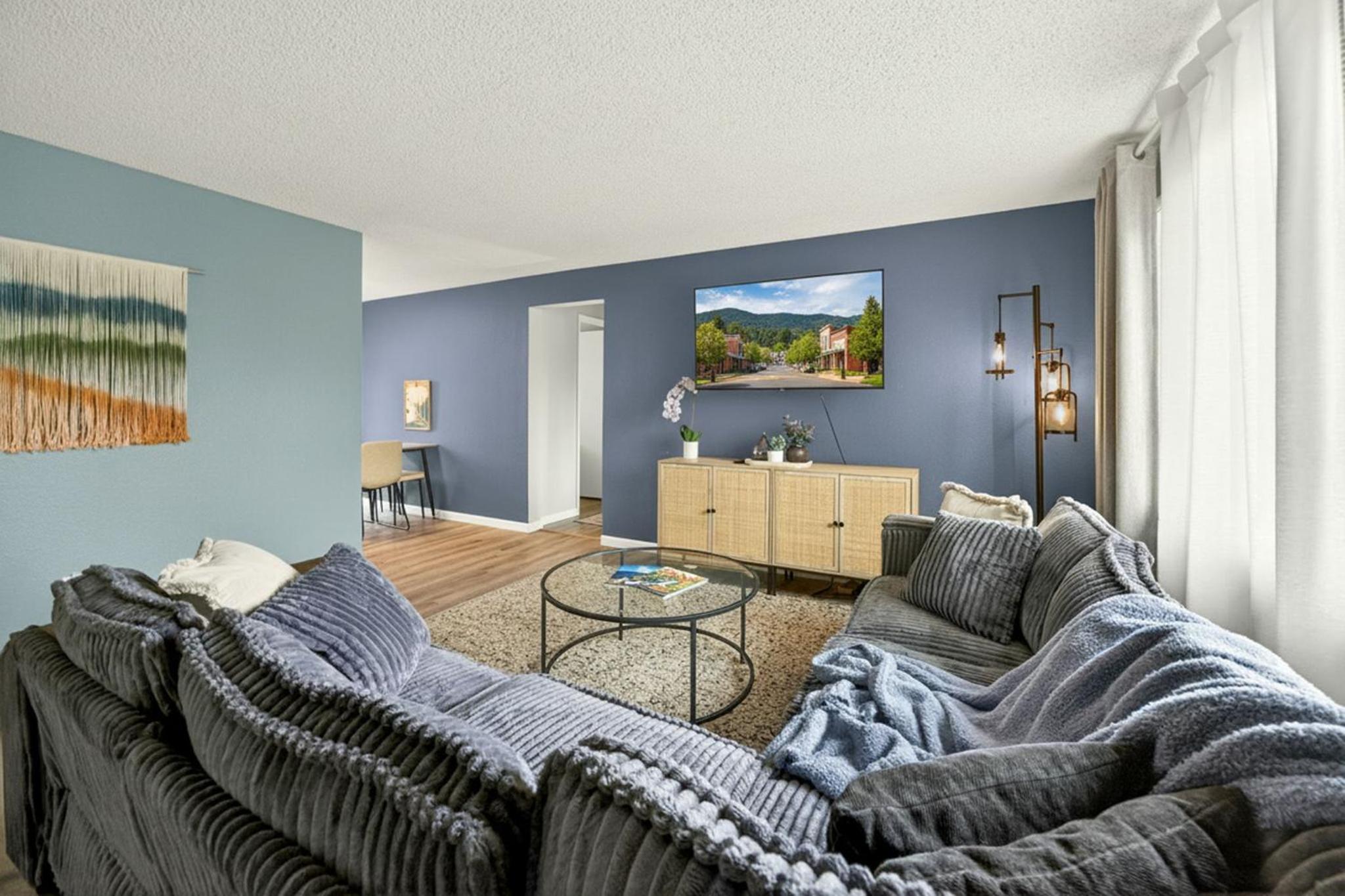 Three-Bedroom House photo 1
