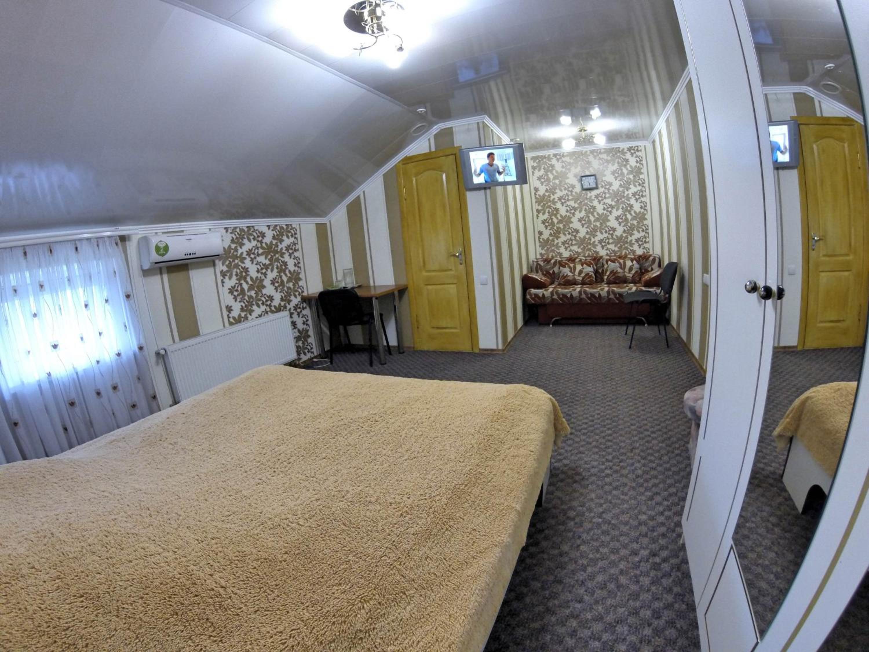 Large Twin Room photo 3