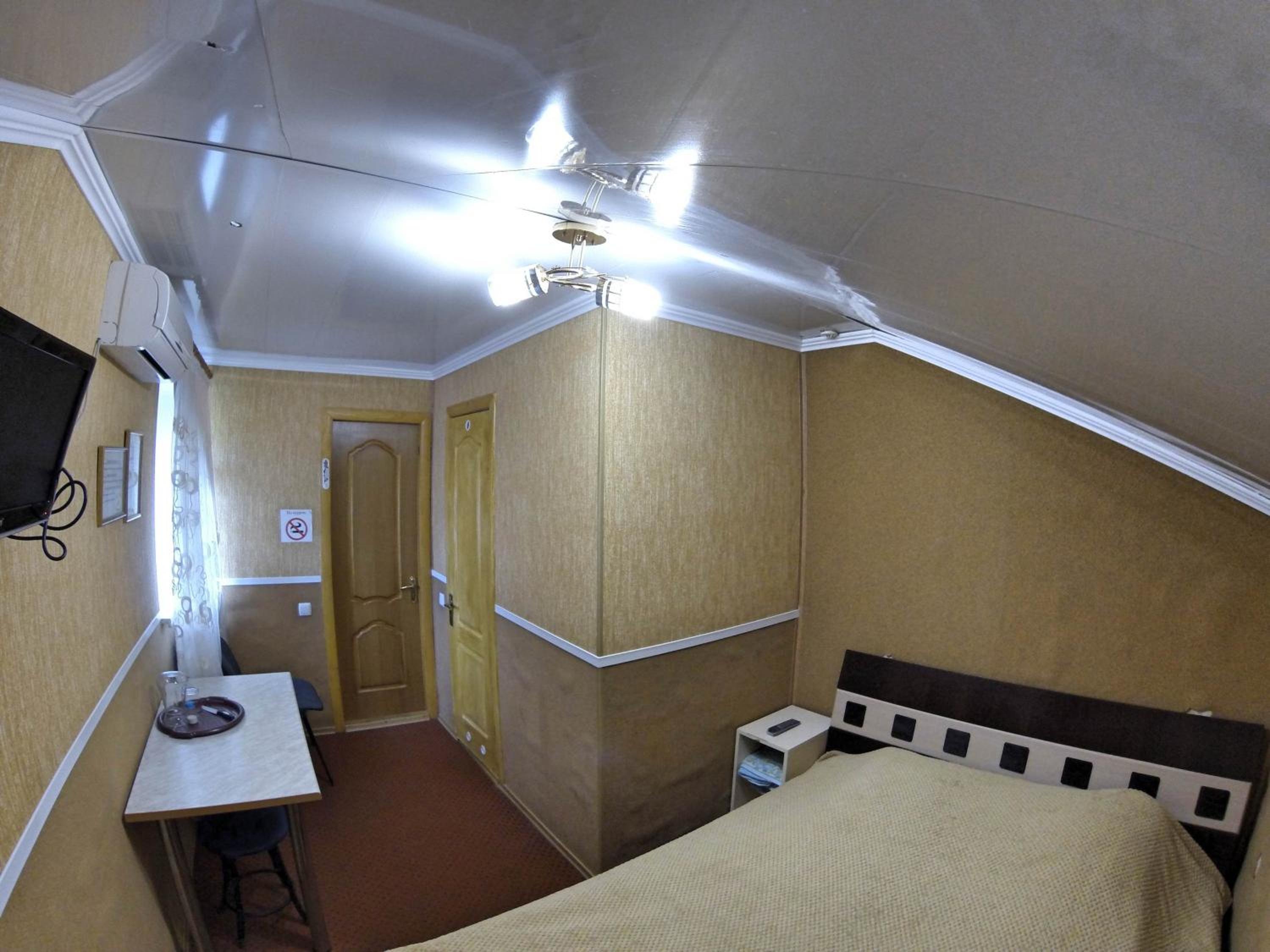 Budget Single Room photo 2
