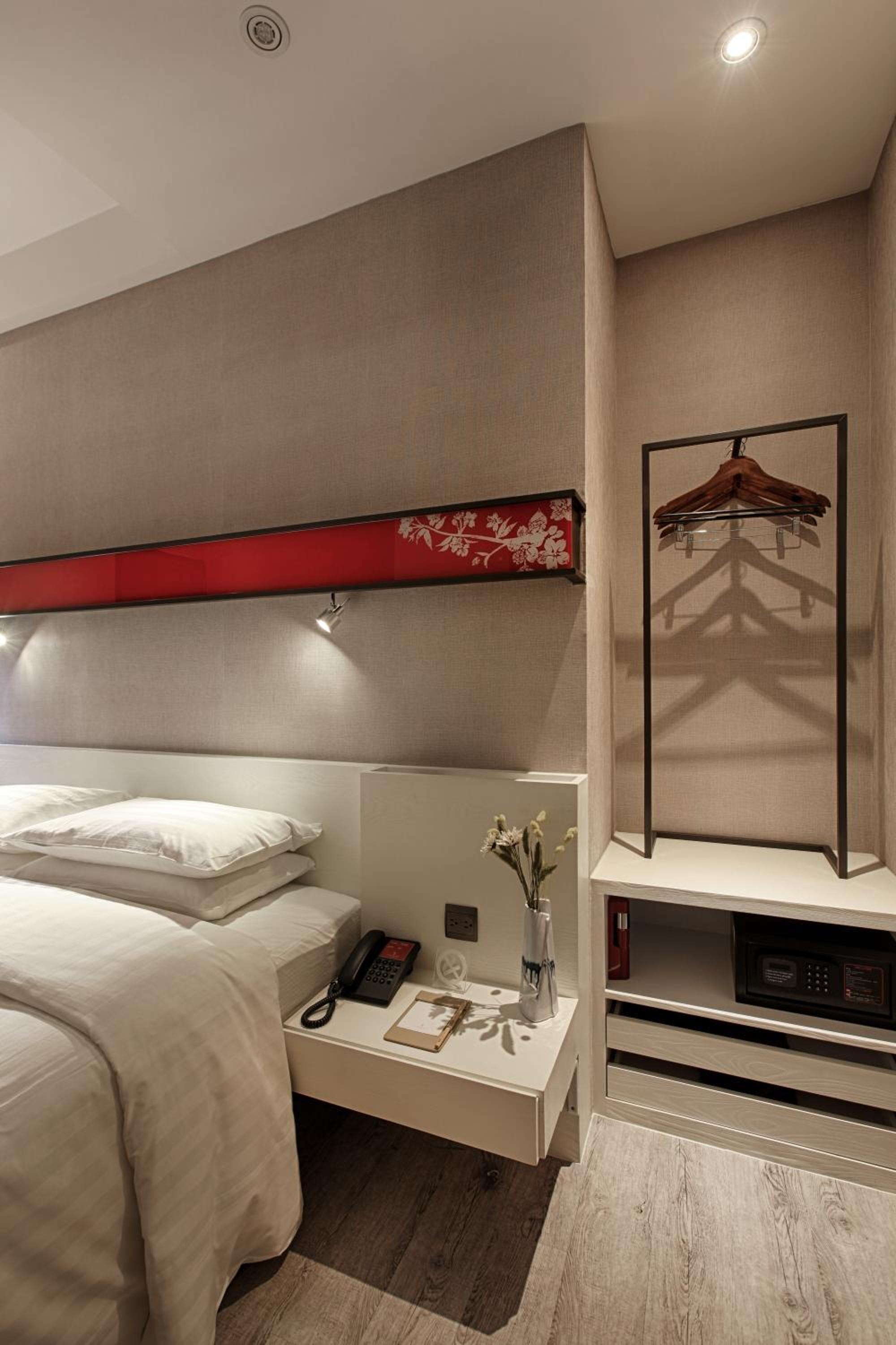 Standard Double Room photo 2