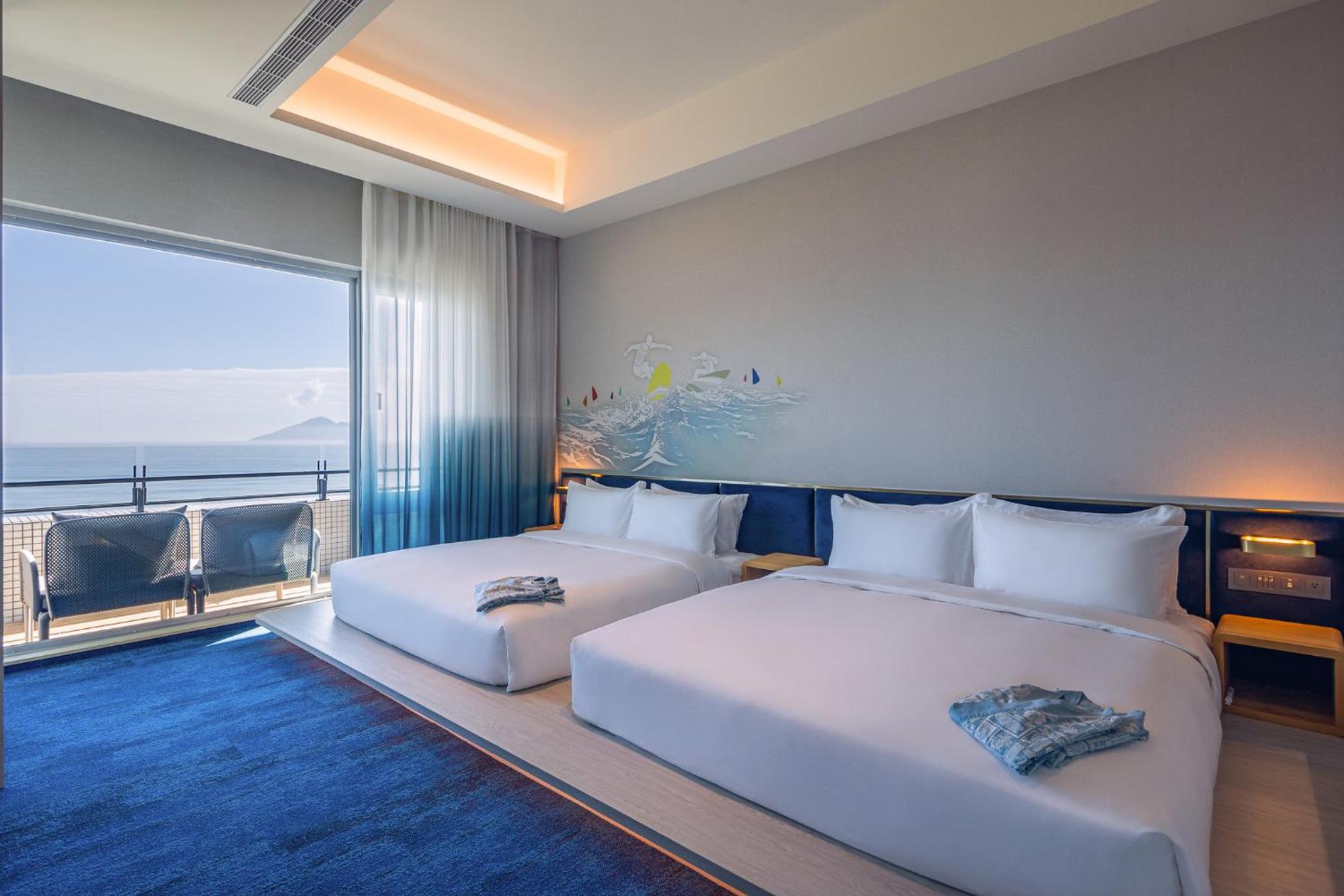 Superior Suite with Sea View photo 2