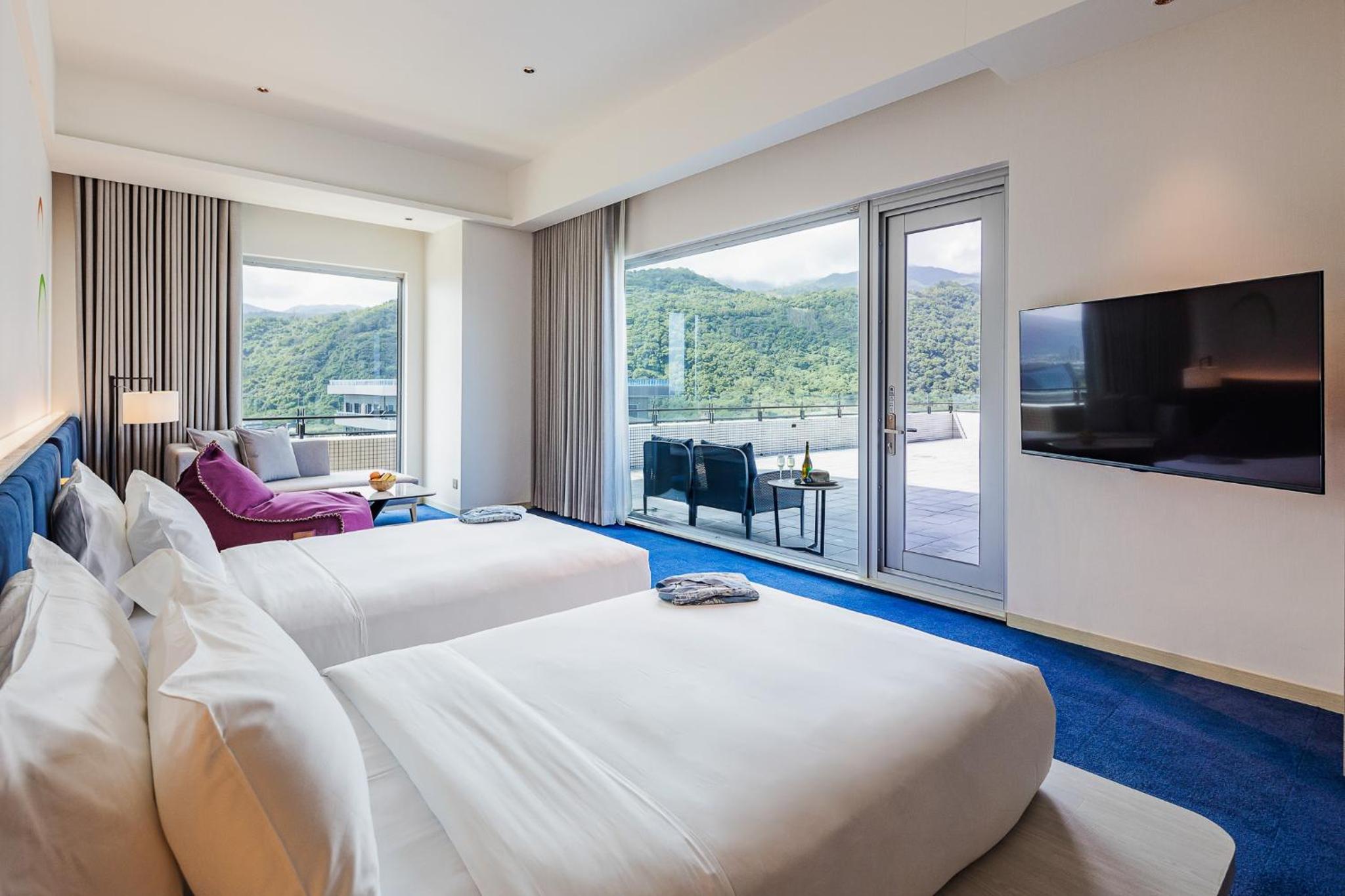 Twin Room with View - Photo 2