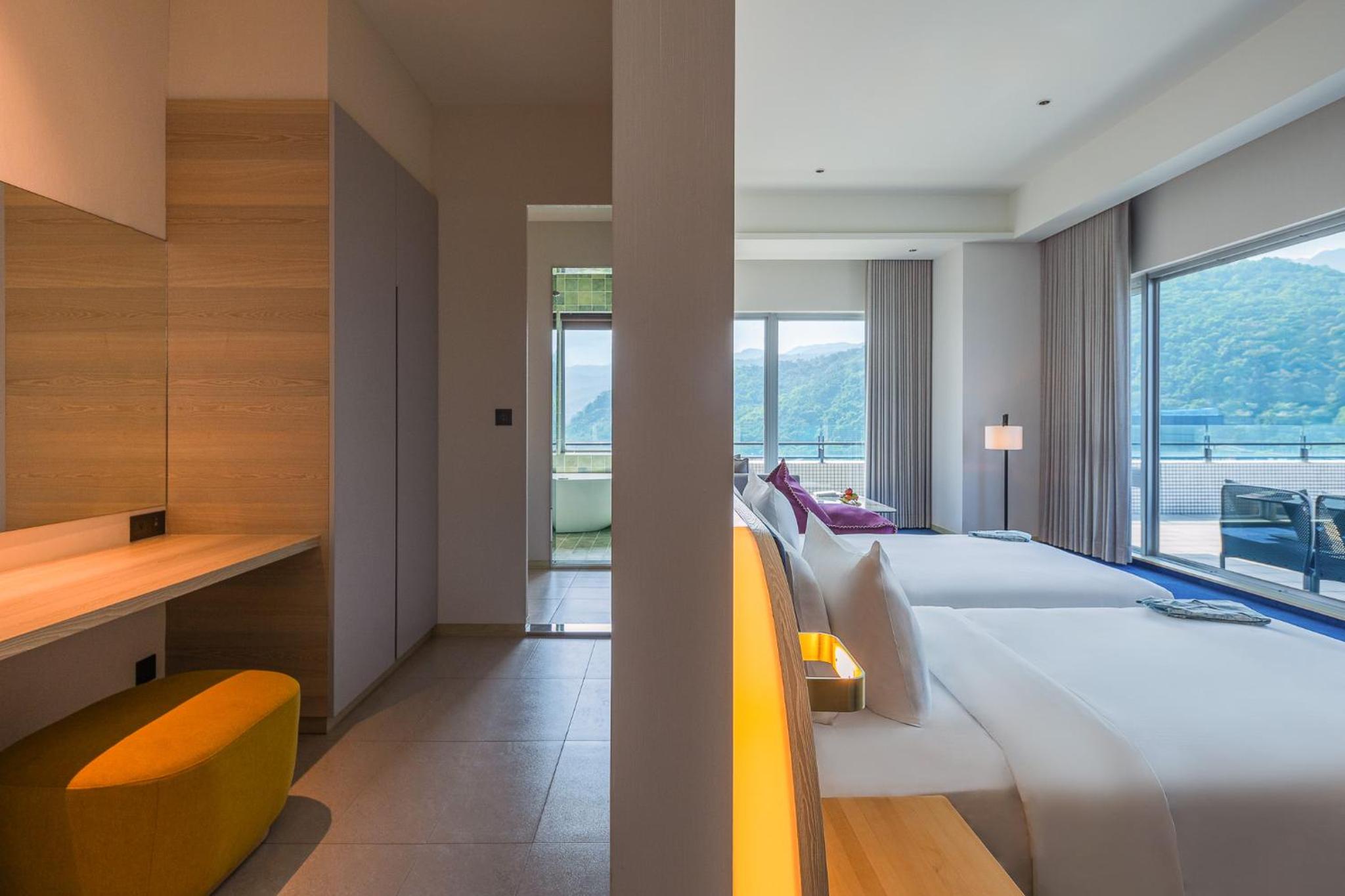 Deluxe Twin Room - Photo 2