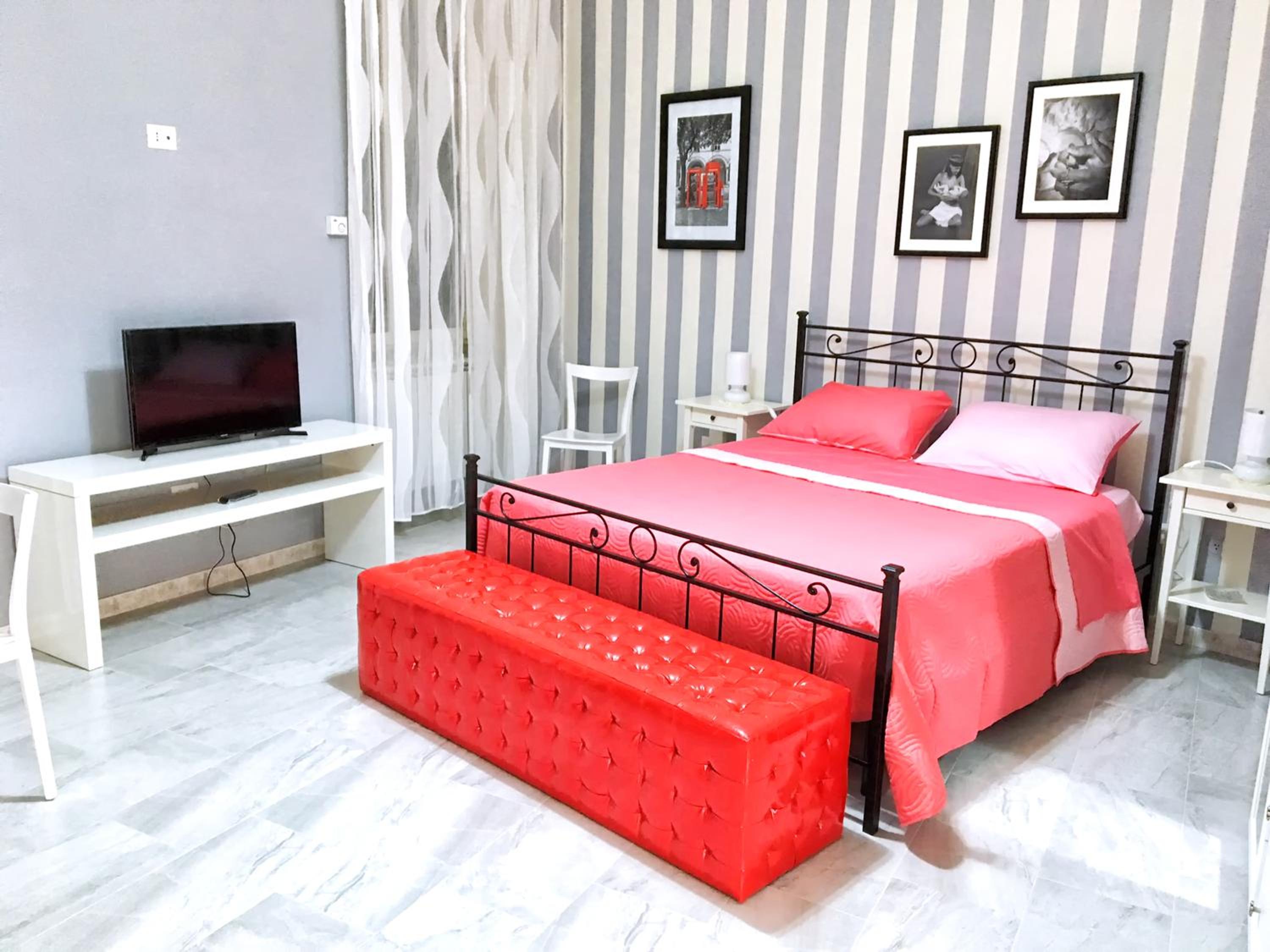 Studio Apartment photo 3