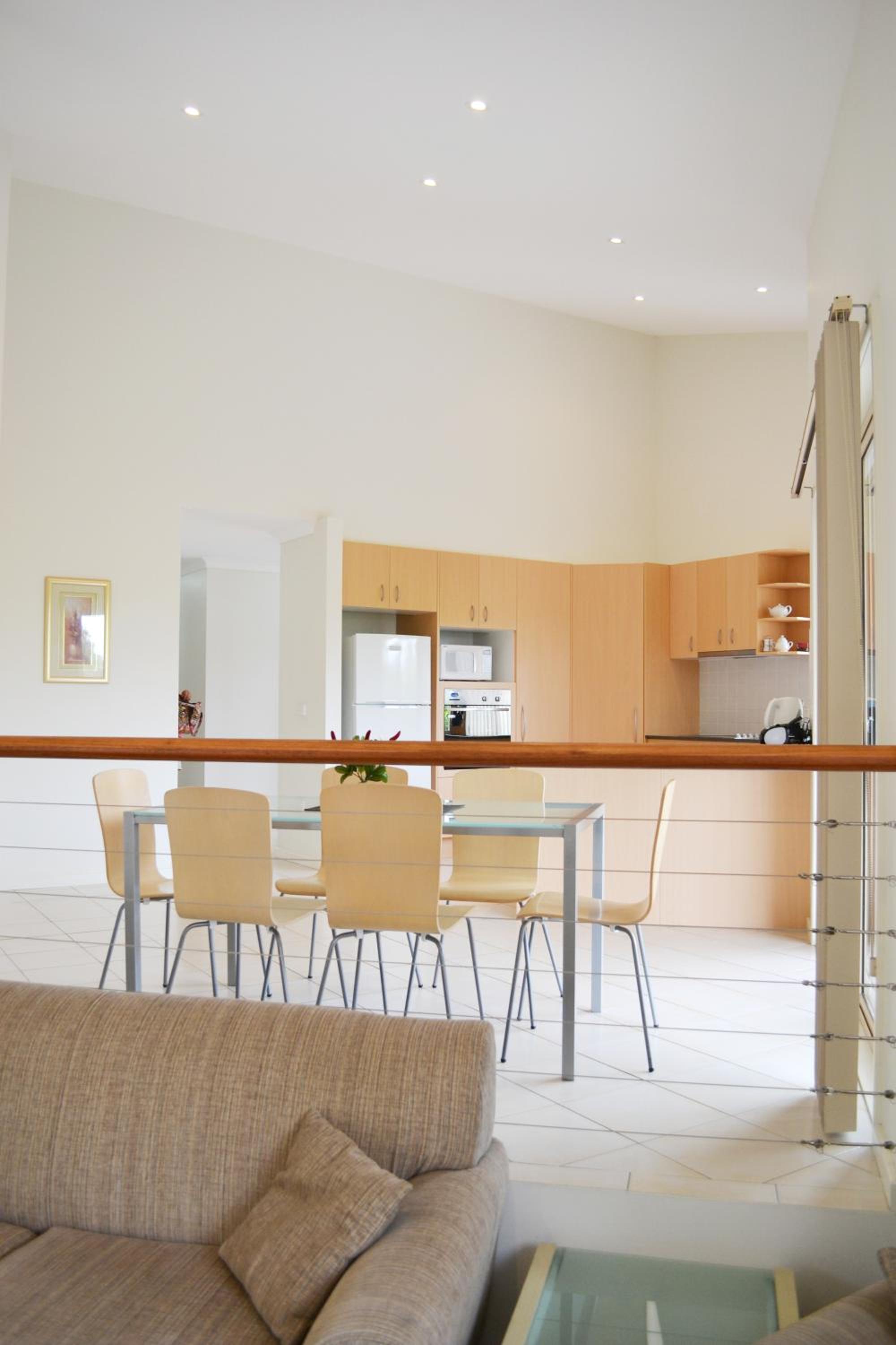 Three-Bedroom Apartment - Three Night Minimum photo 3