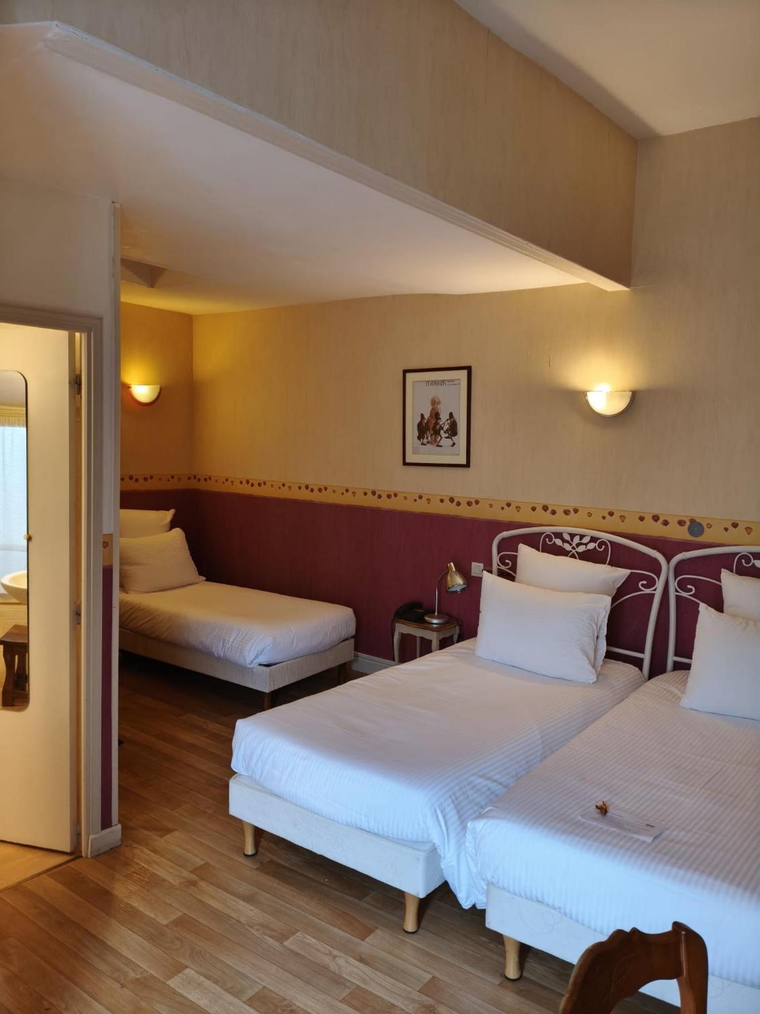 Standard Triple Room