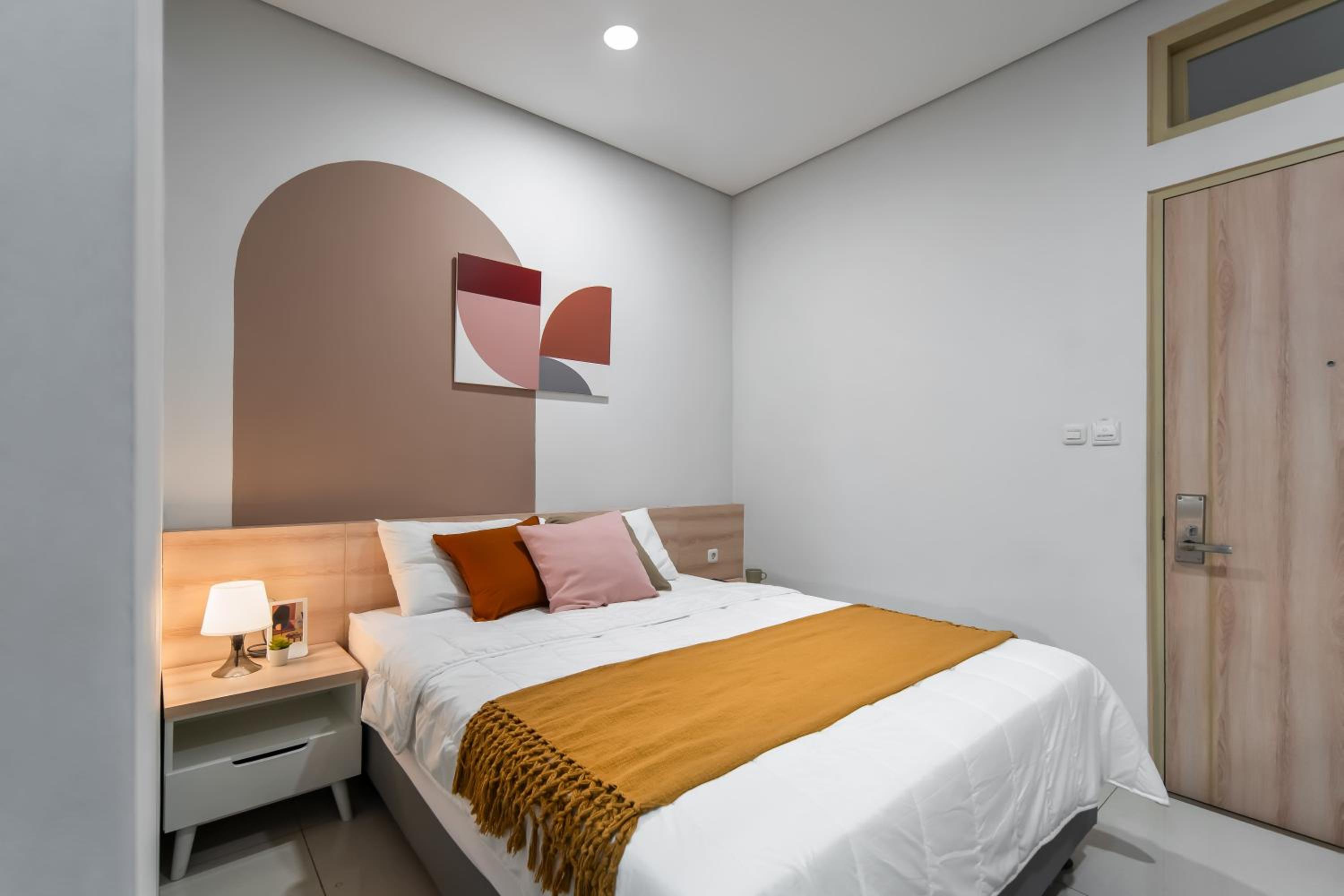 Deluxe Queen Room