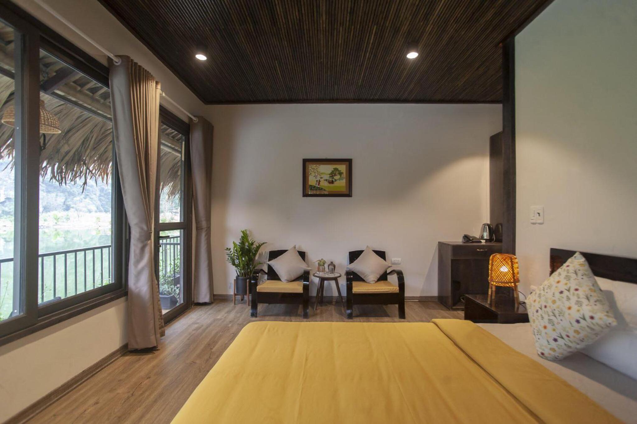 Deluxe Double or Twin Room with Balcony photo 2