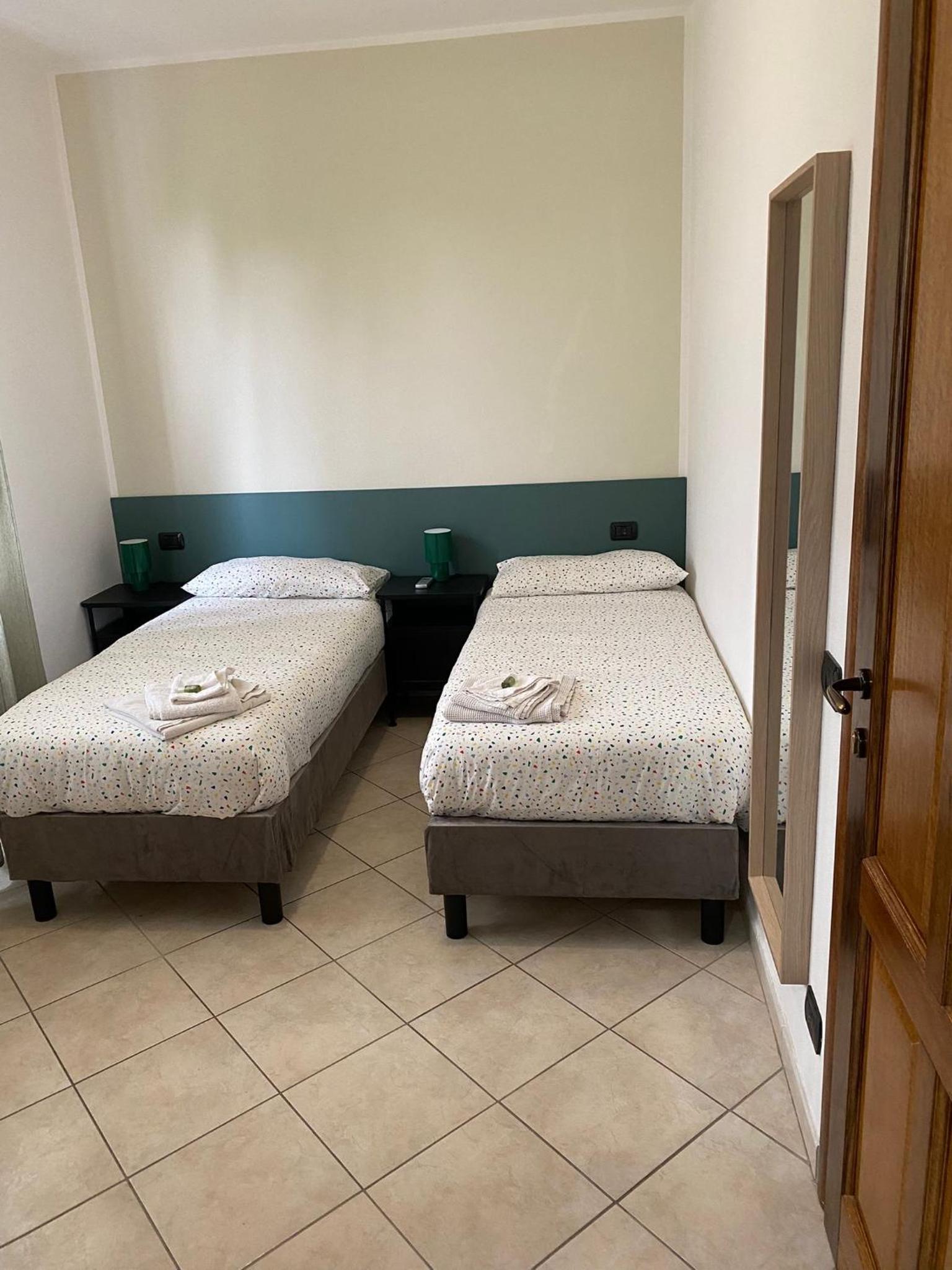 Twin Room - Photo 1