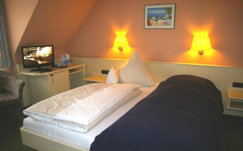 Standard Single Room