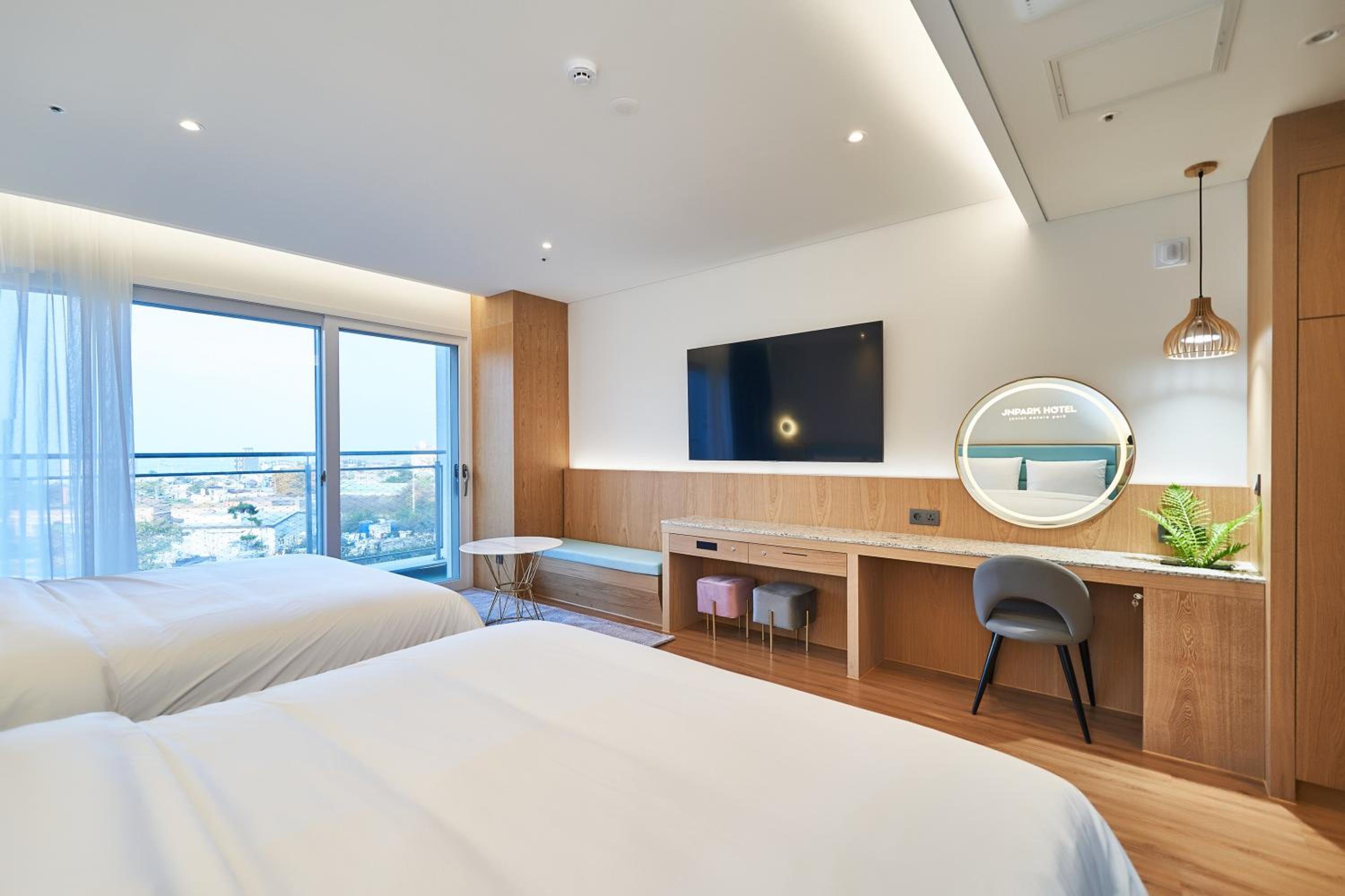 Deluxe Twin Room photo 1