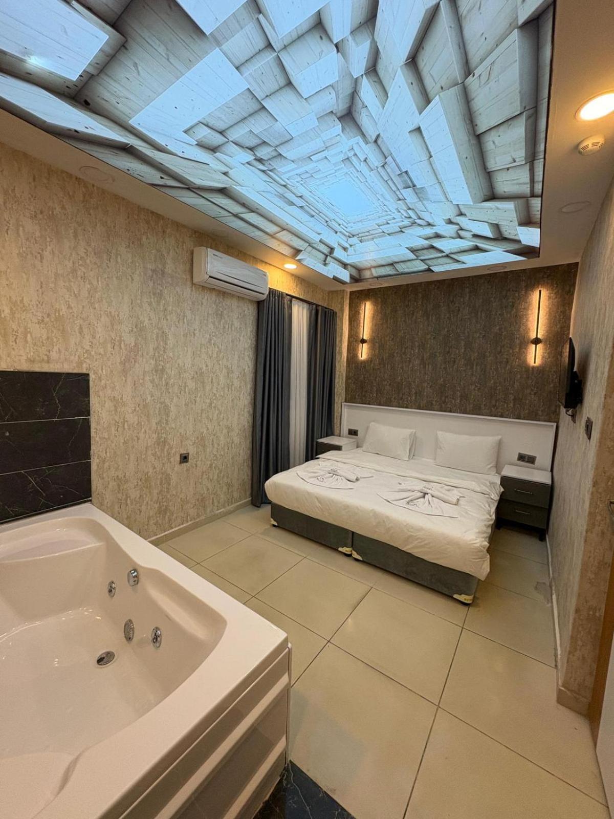 Three-Bedroom Premium Apartment with Balcony photo 1