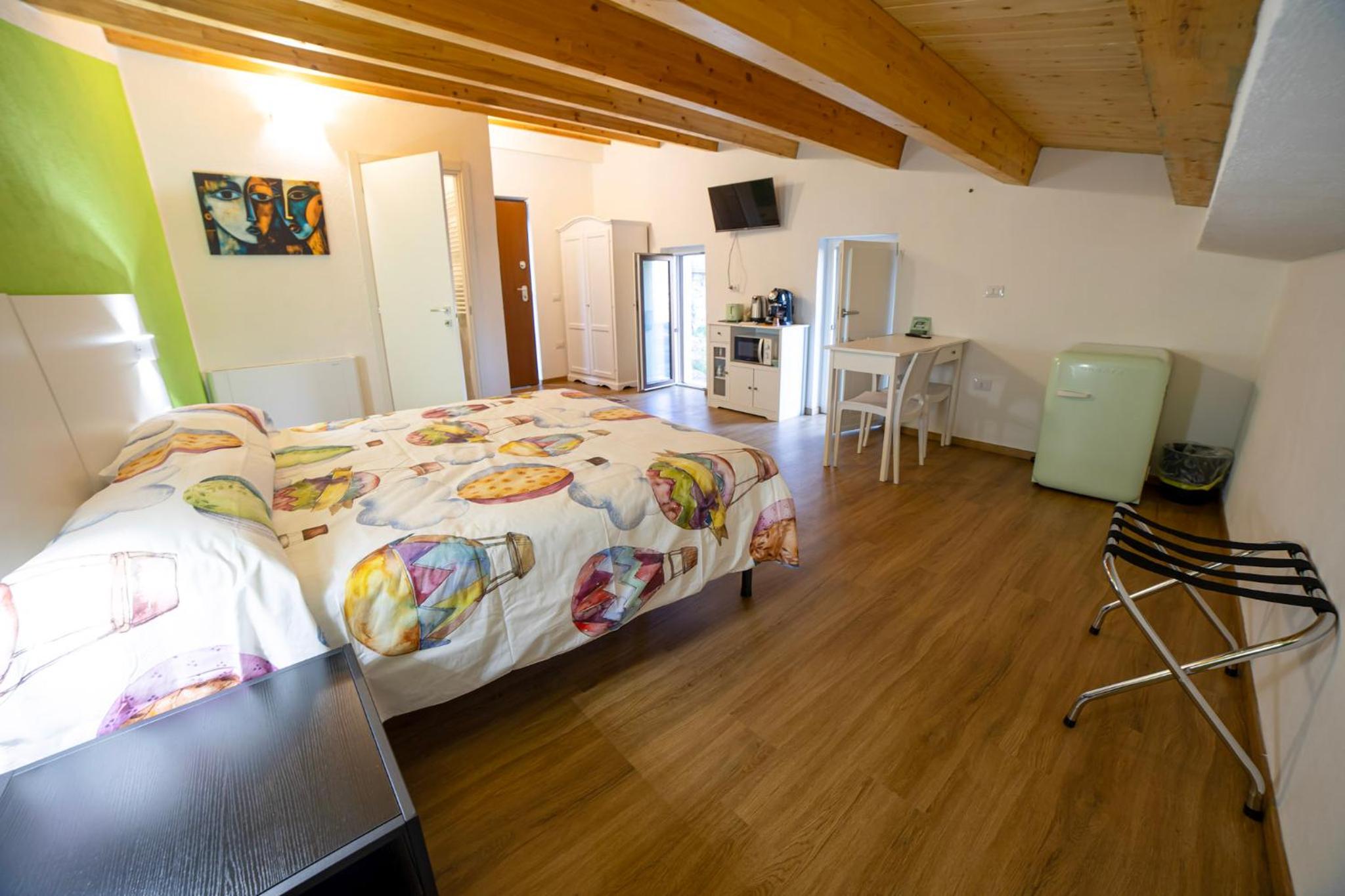 Double Room with Private Bathroom photo 3