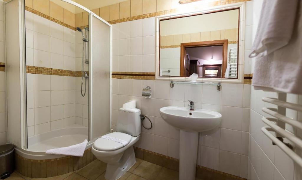 Small Double Room - Photo 2