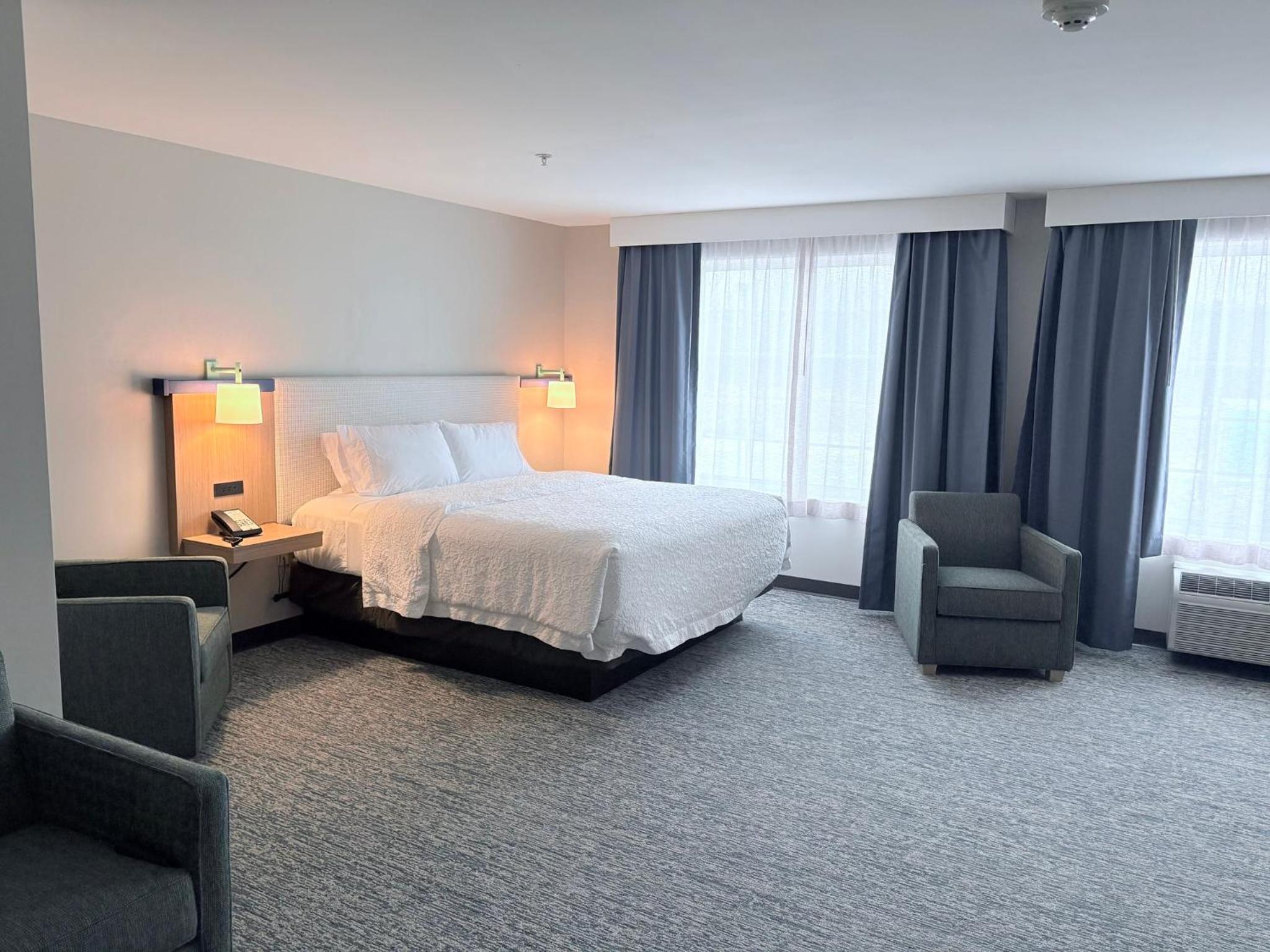 Premium King Room