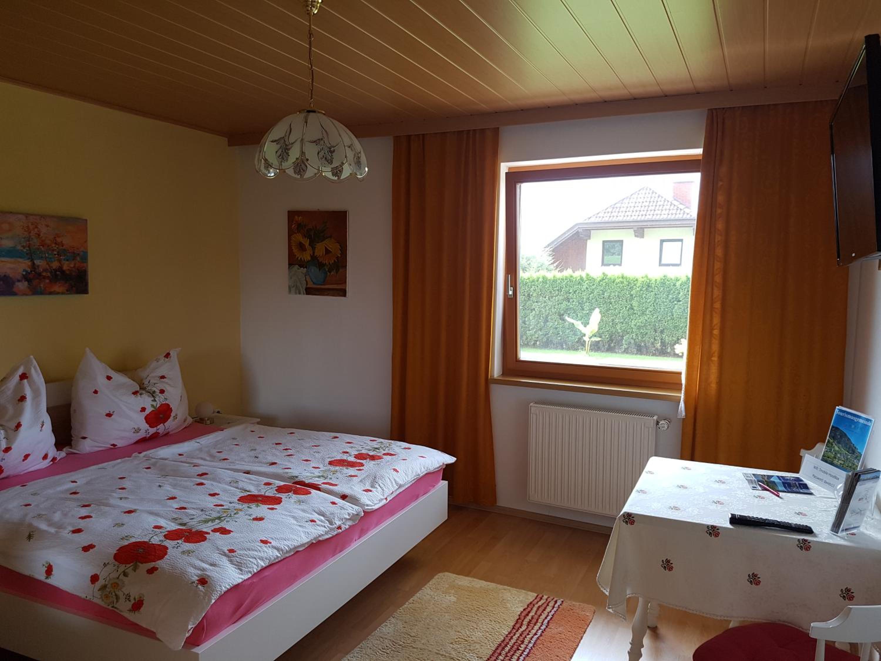 Twin Room with Mountain View photo 3