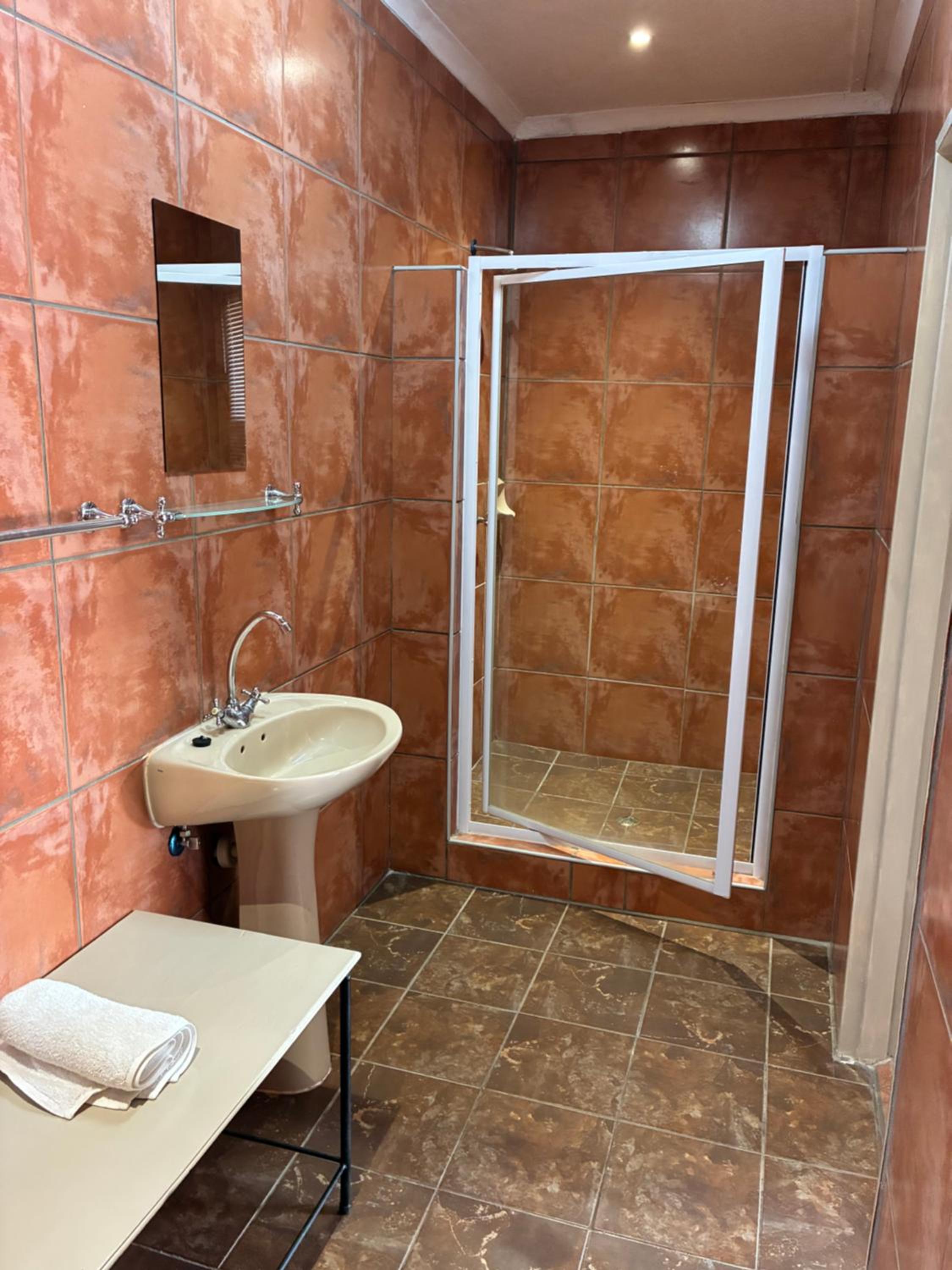 Triple Room with Shower