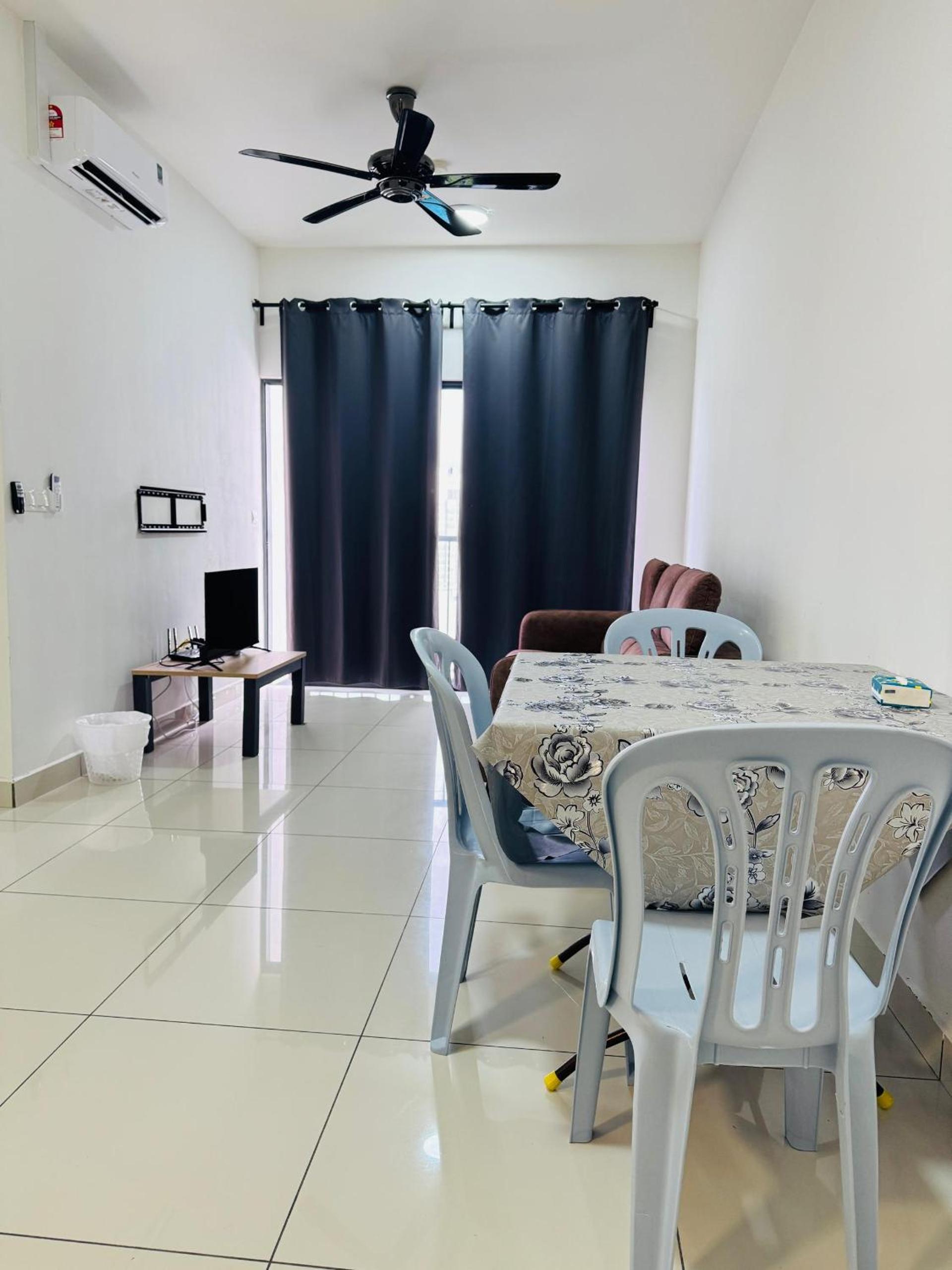 Double or Twin Room with Swimming Pool Access
