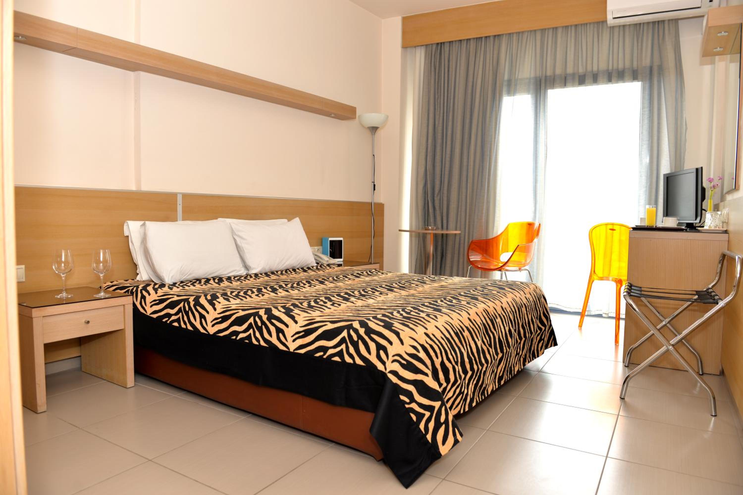 Standard Double Room - Photo 7